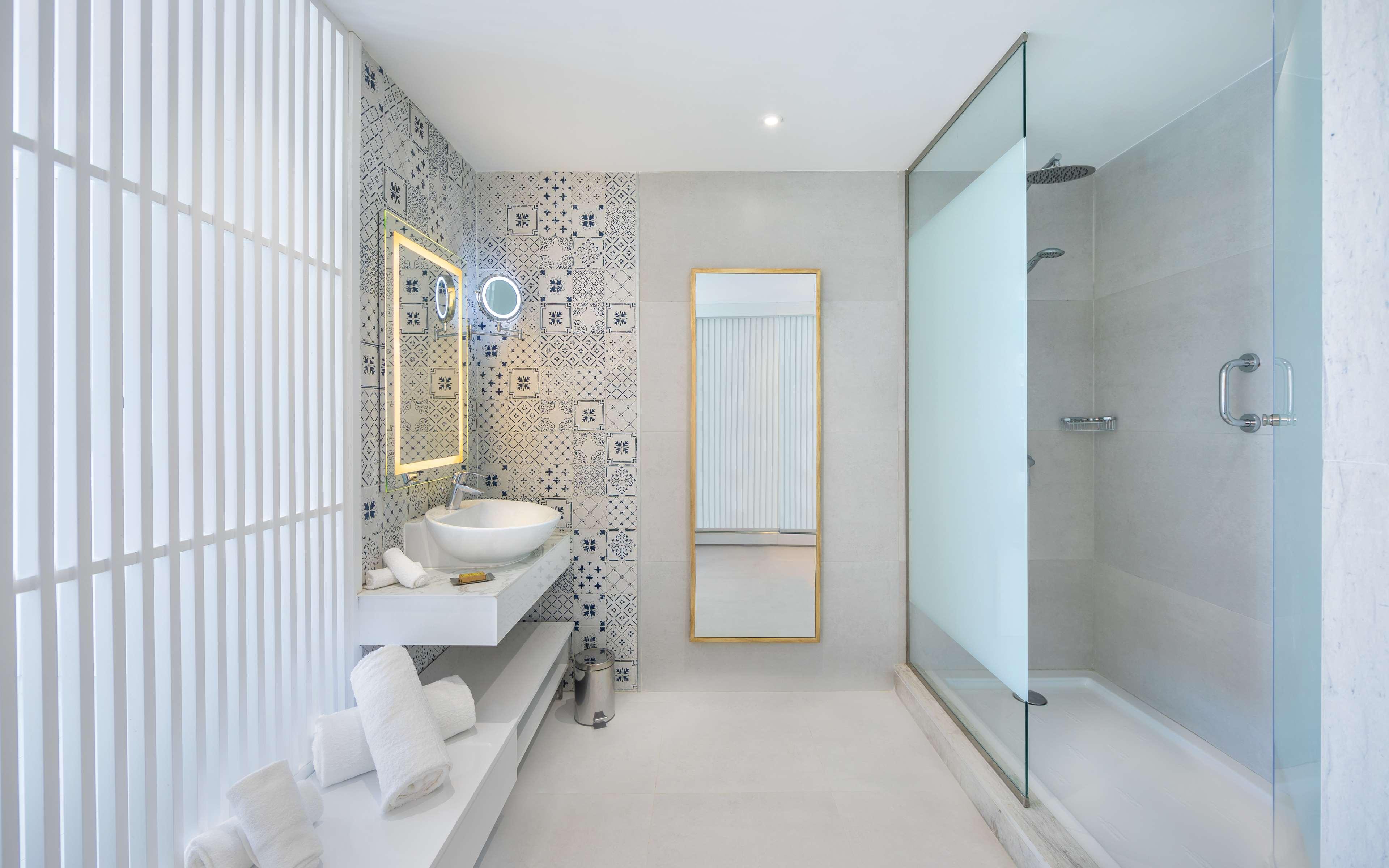 Family Room King Size Bed