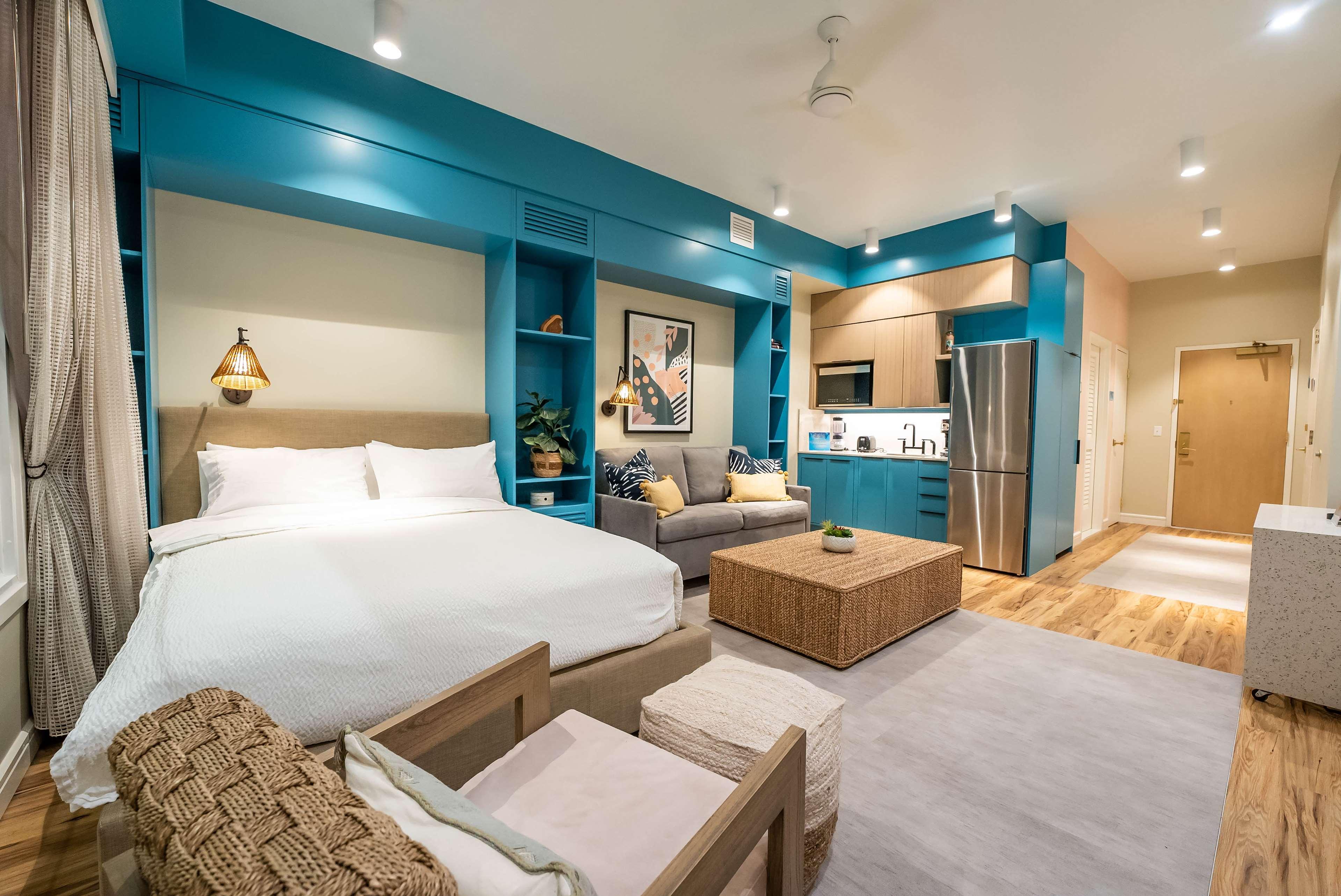 Studio Queen Size Bed