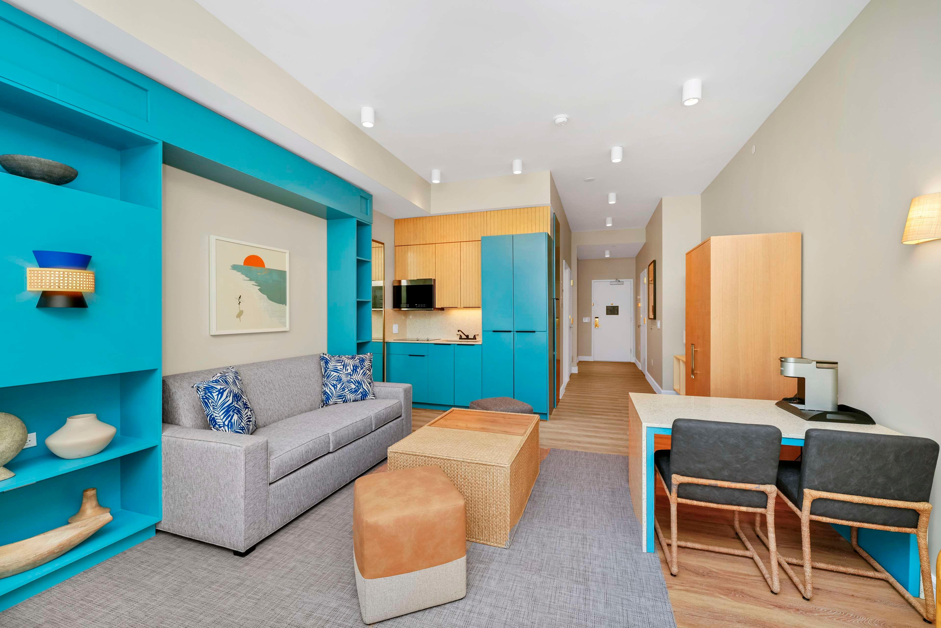 Studio Queen Size Bed