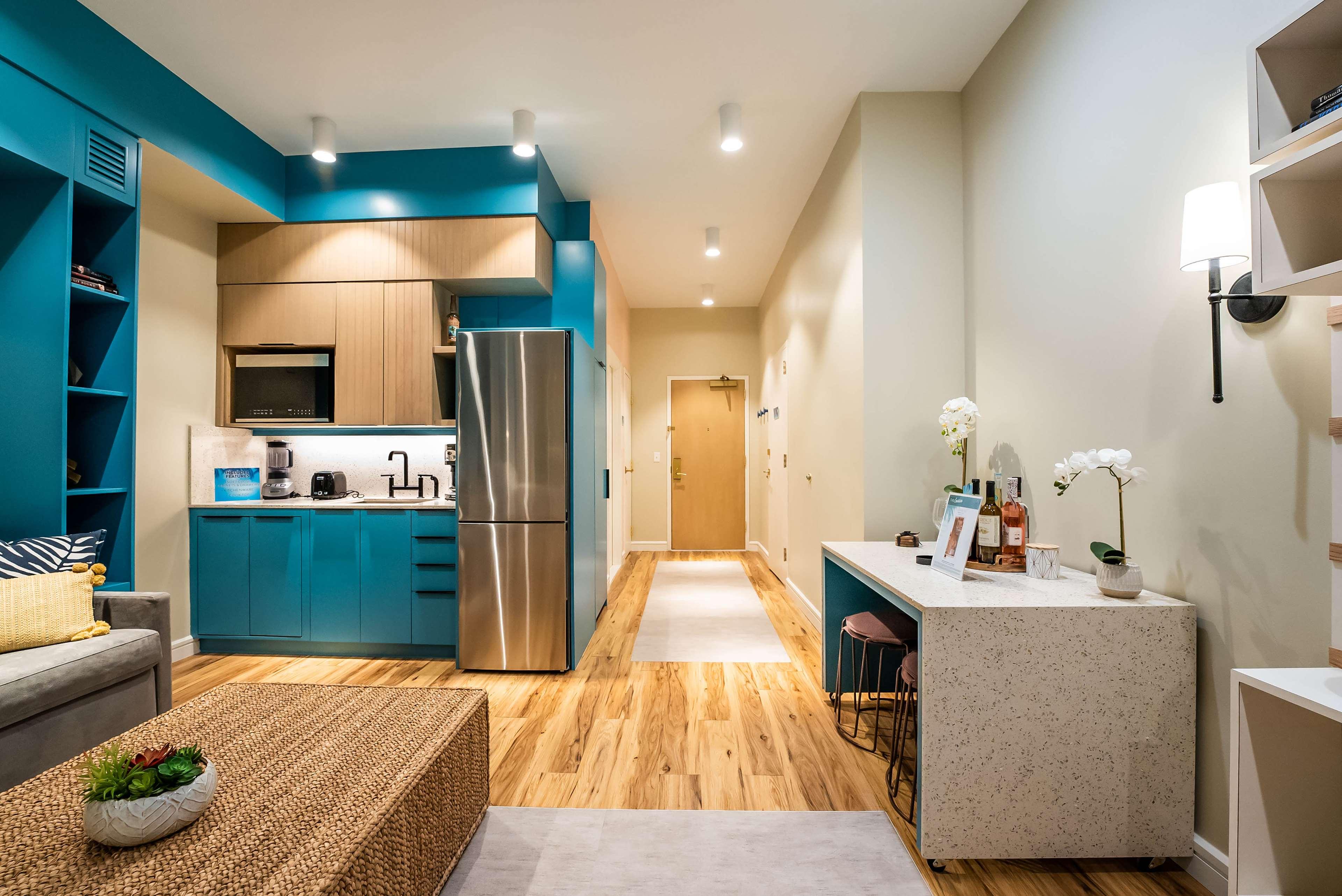 Studio Queen Size Bed