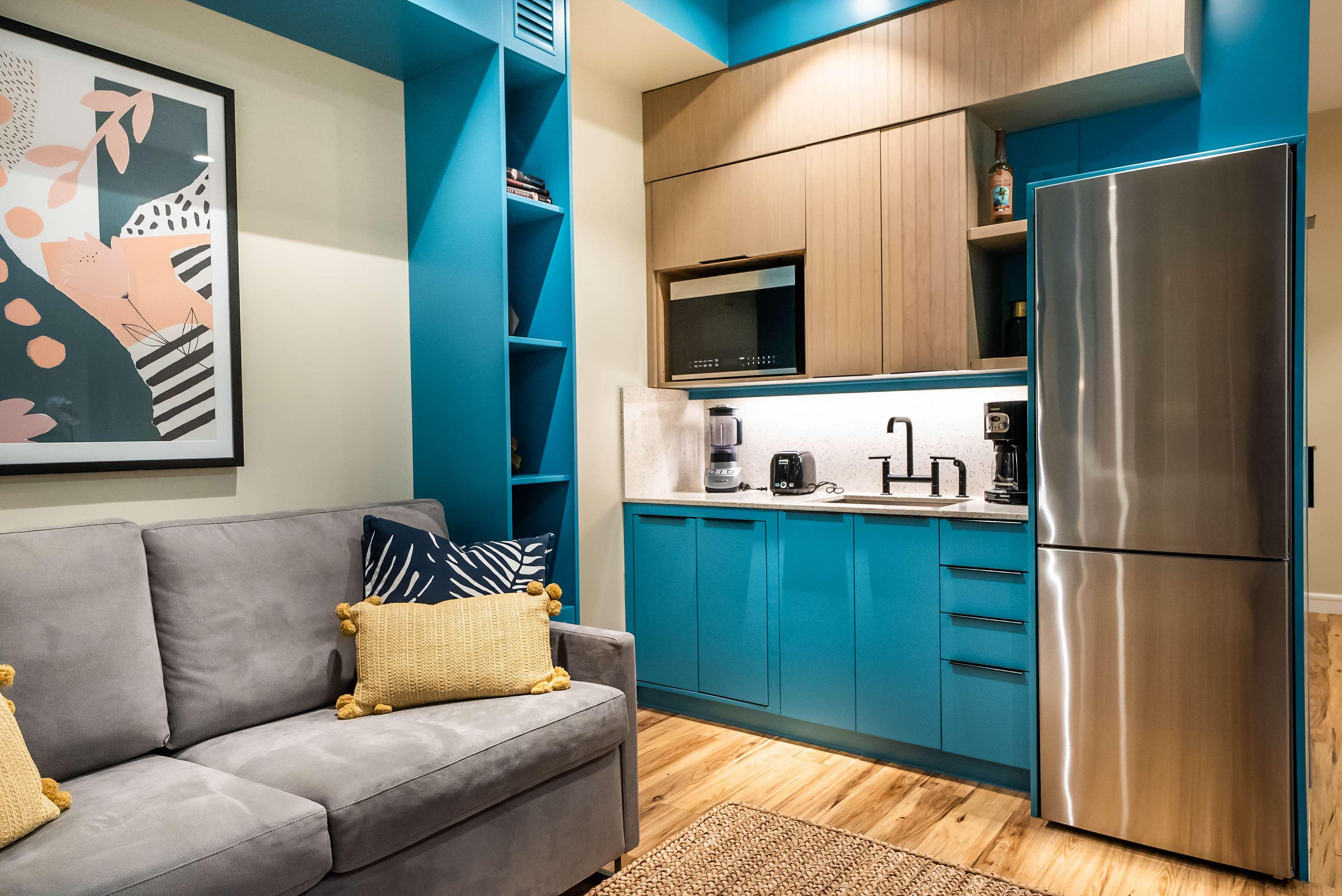 Studio Queen Size Bed