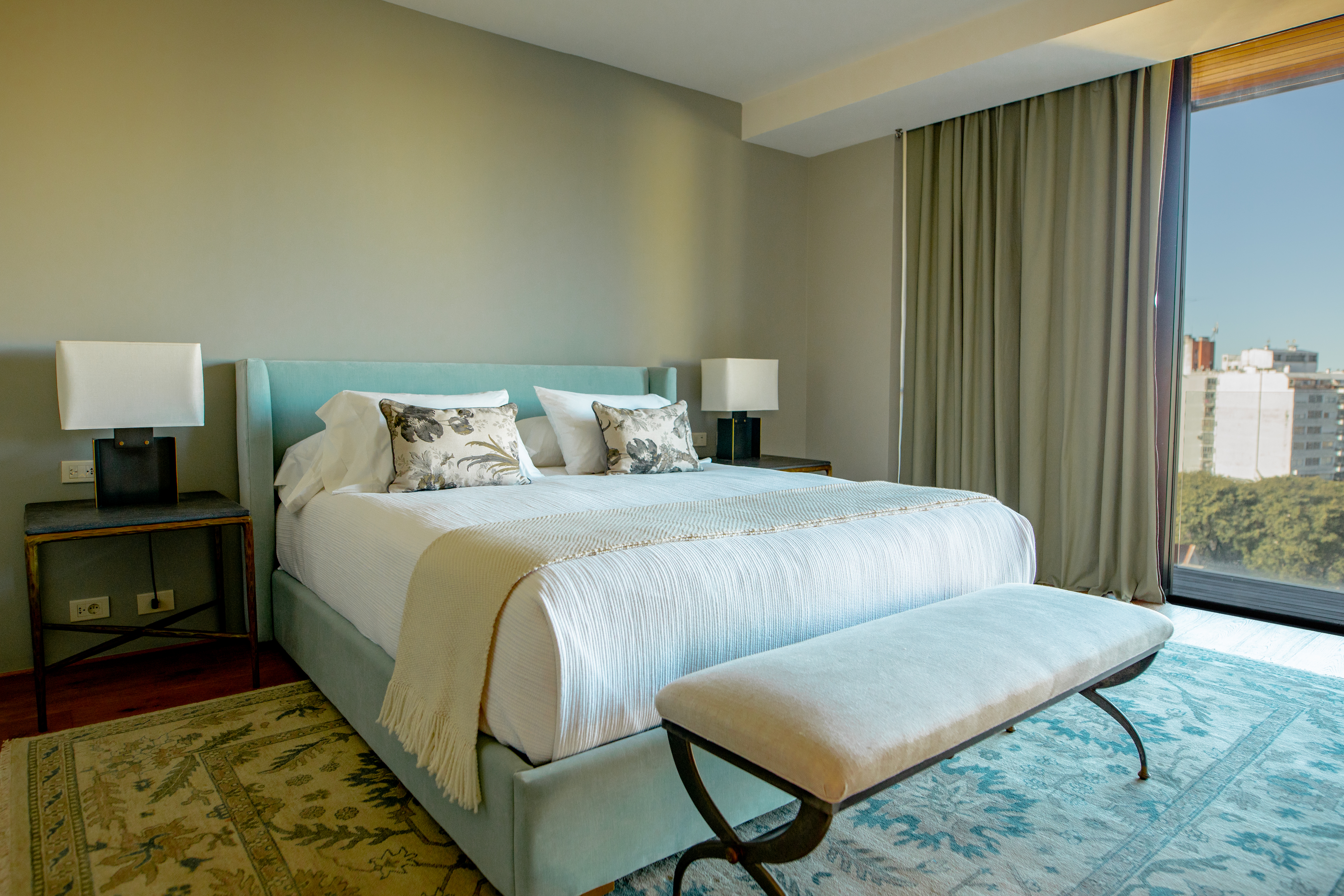 Single Superior King Bed