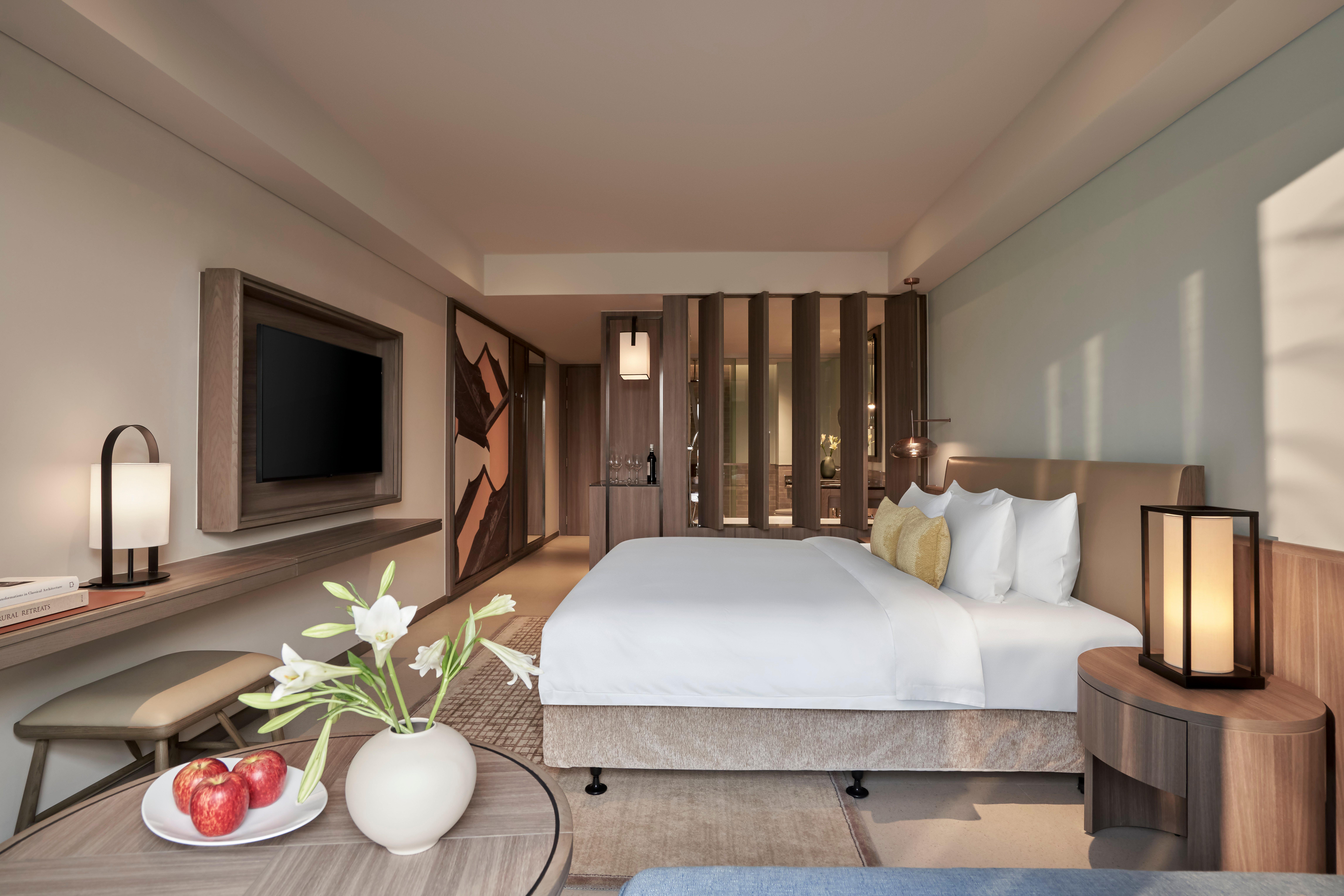 Double Deluxe King Bed