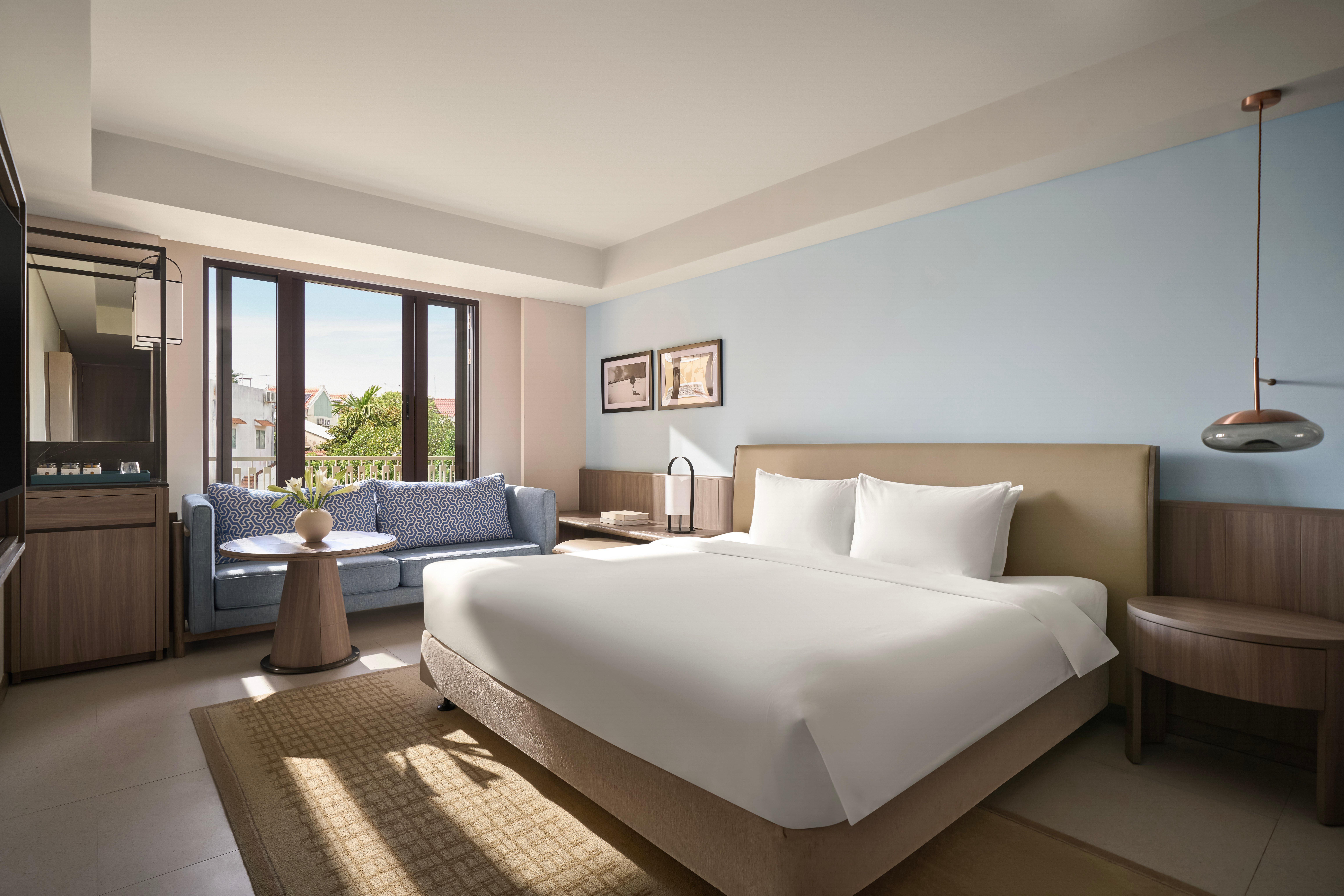 Double Deluxe King Bed