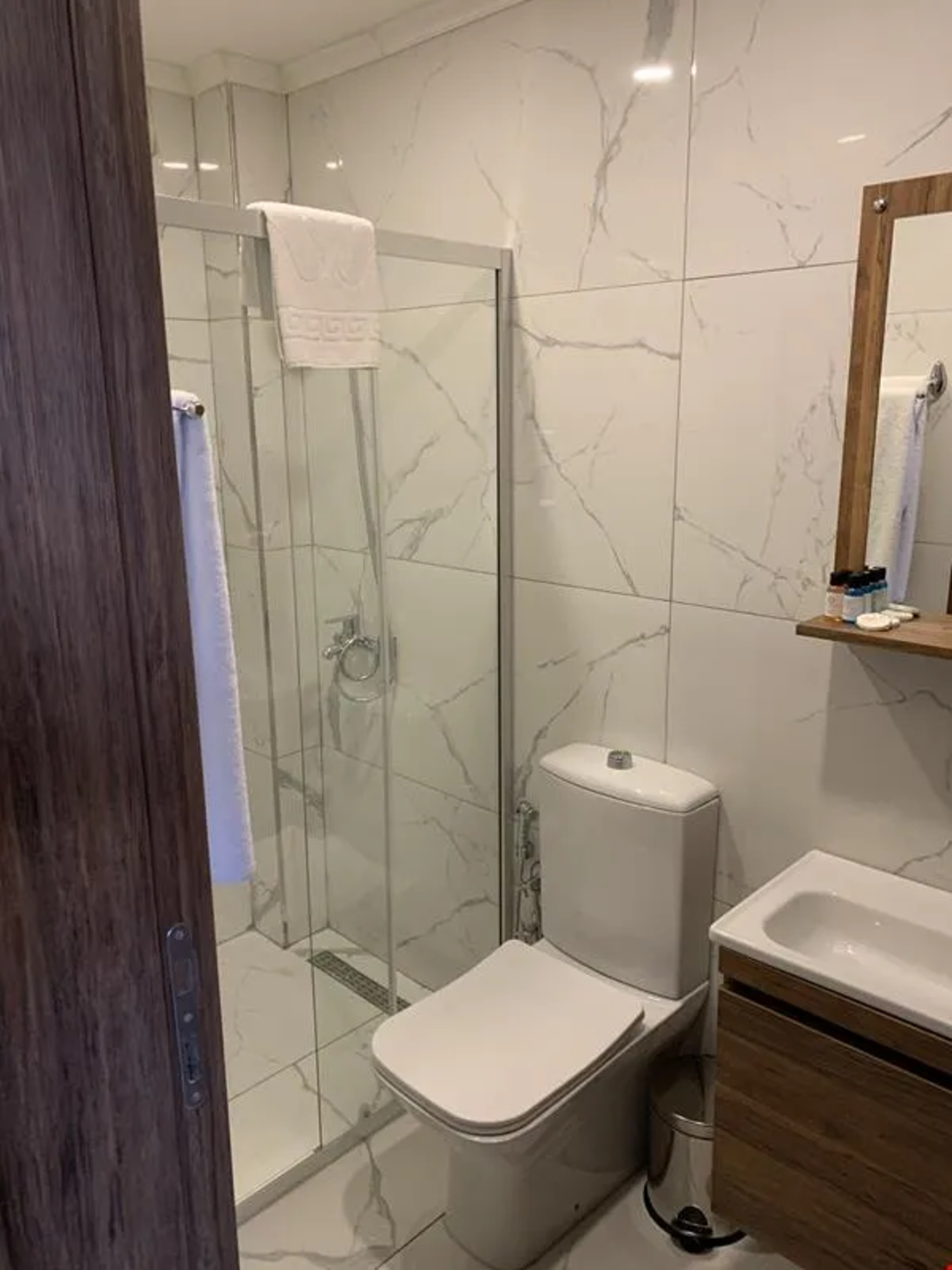 Apartment Two Bedrooms One Bathroom