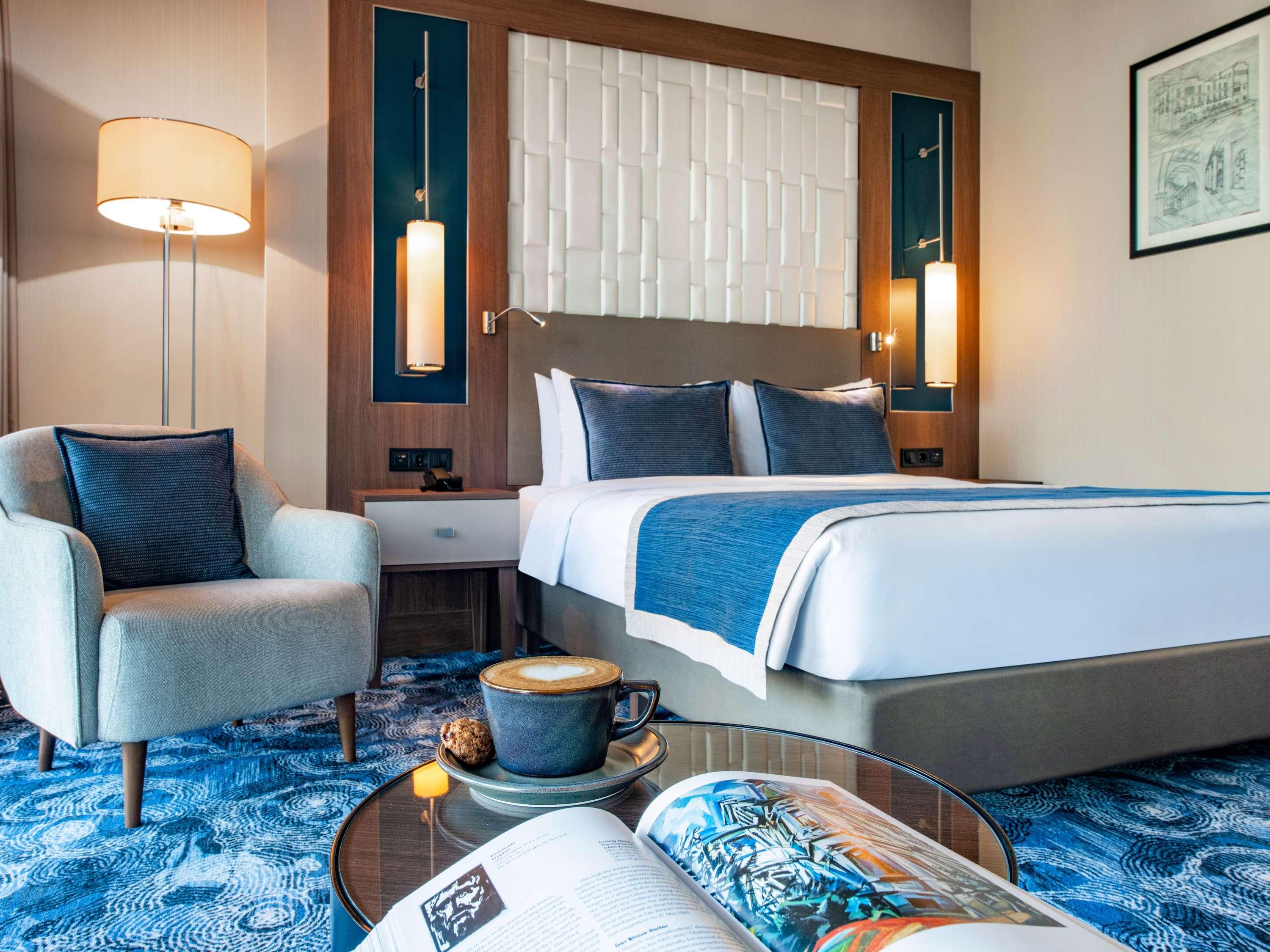 Double Classic Double Bed