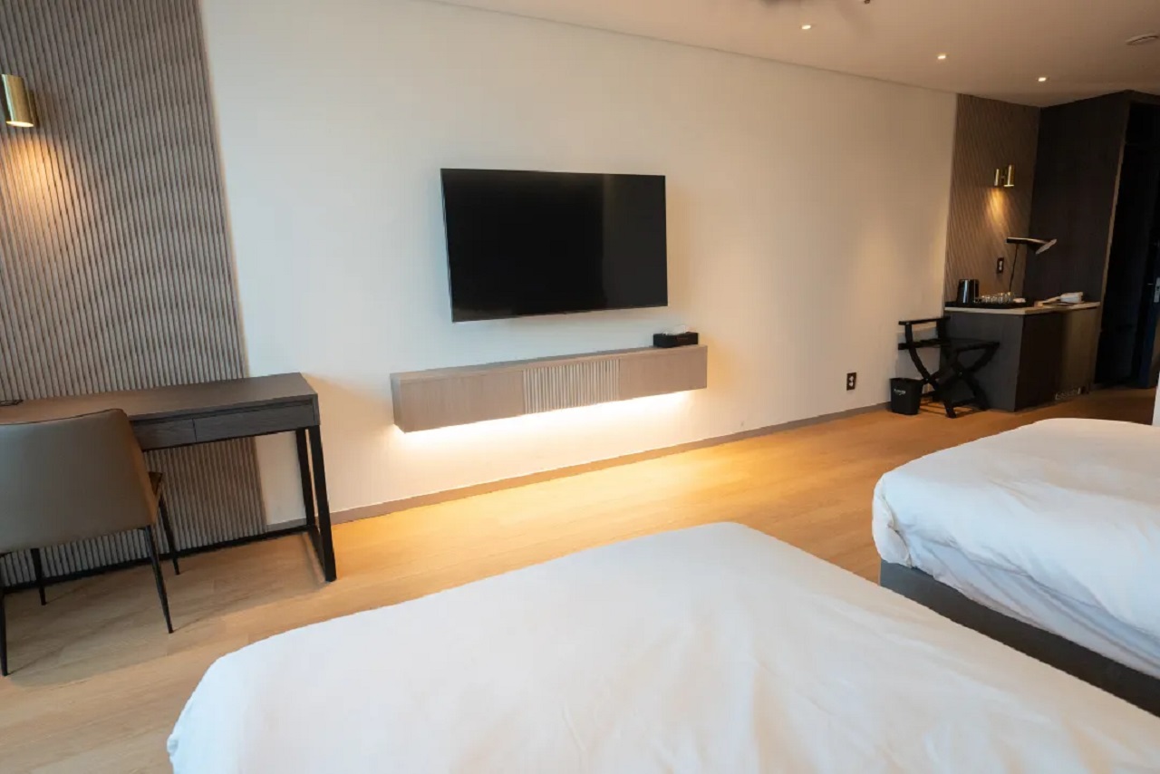 Room Deluxe Two Double Beds