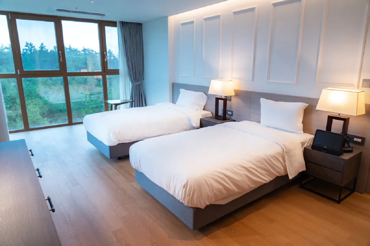 Family Room Superior