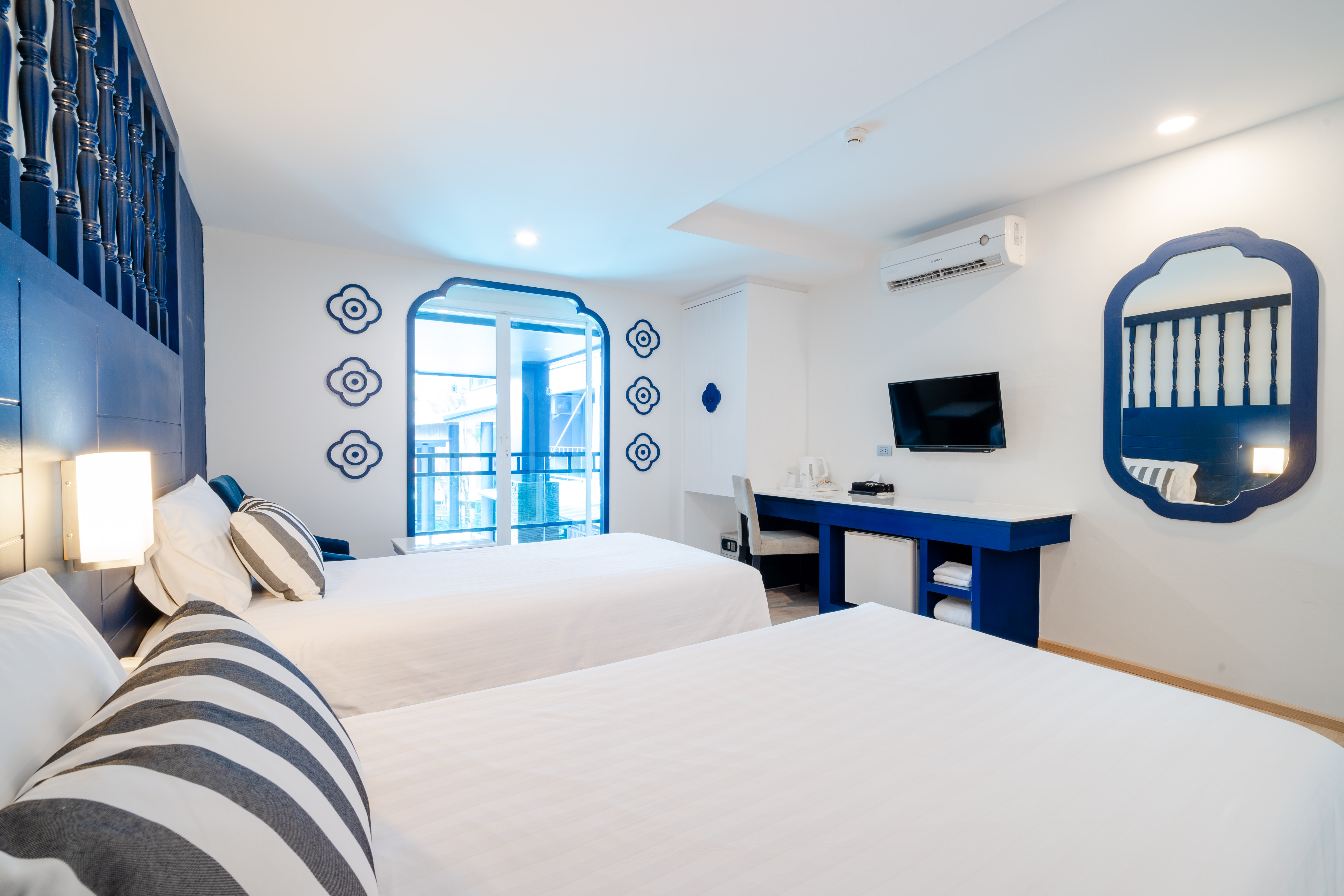 Double or Twin Deluxe with Balcony