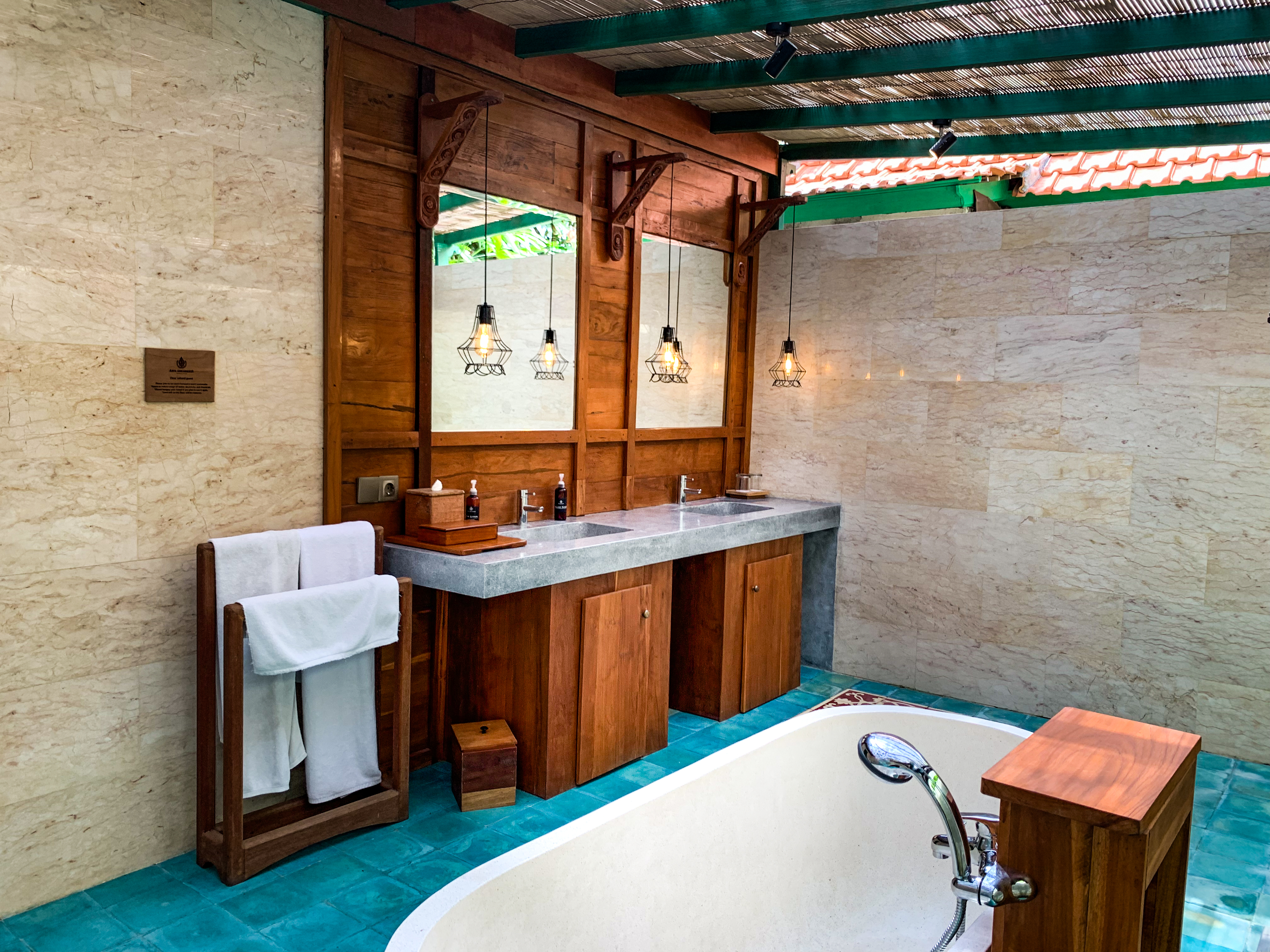 Family Room Capacity 6