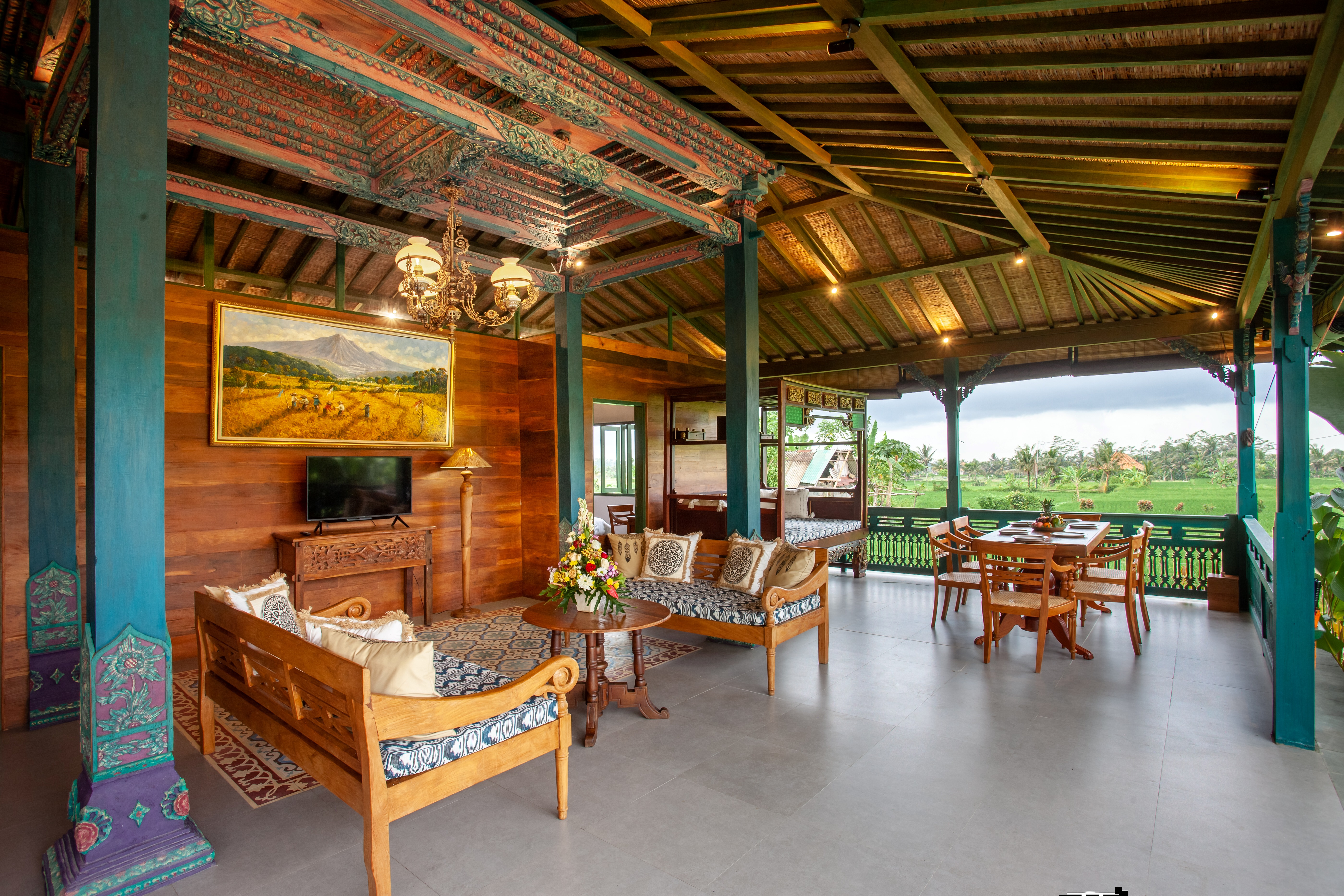 Family Room Capacity 6