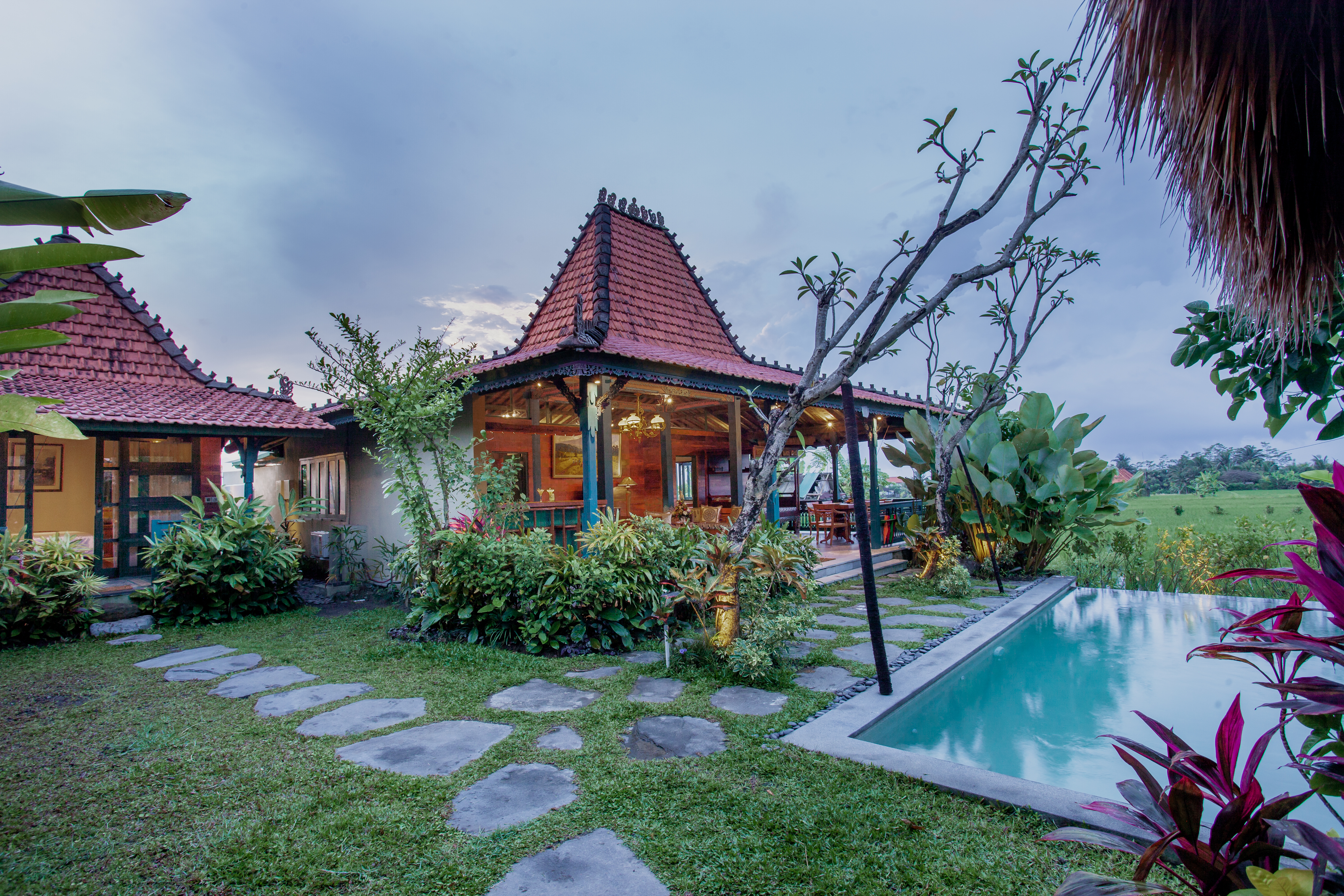 Family Room Capacity 6