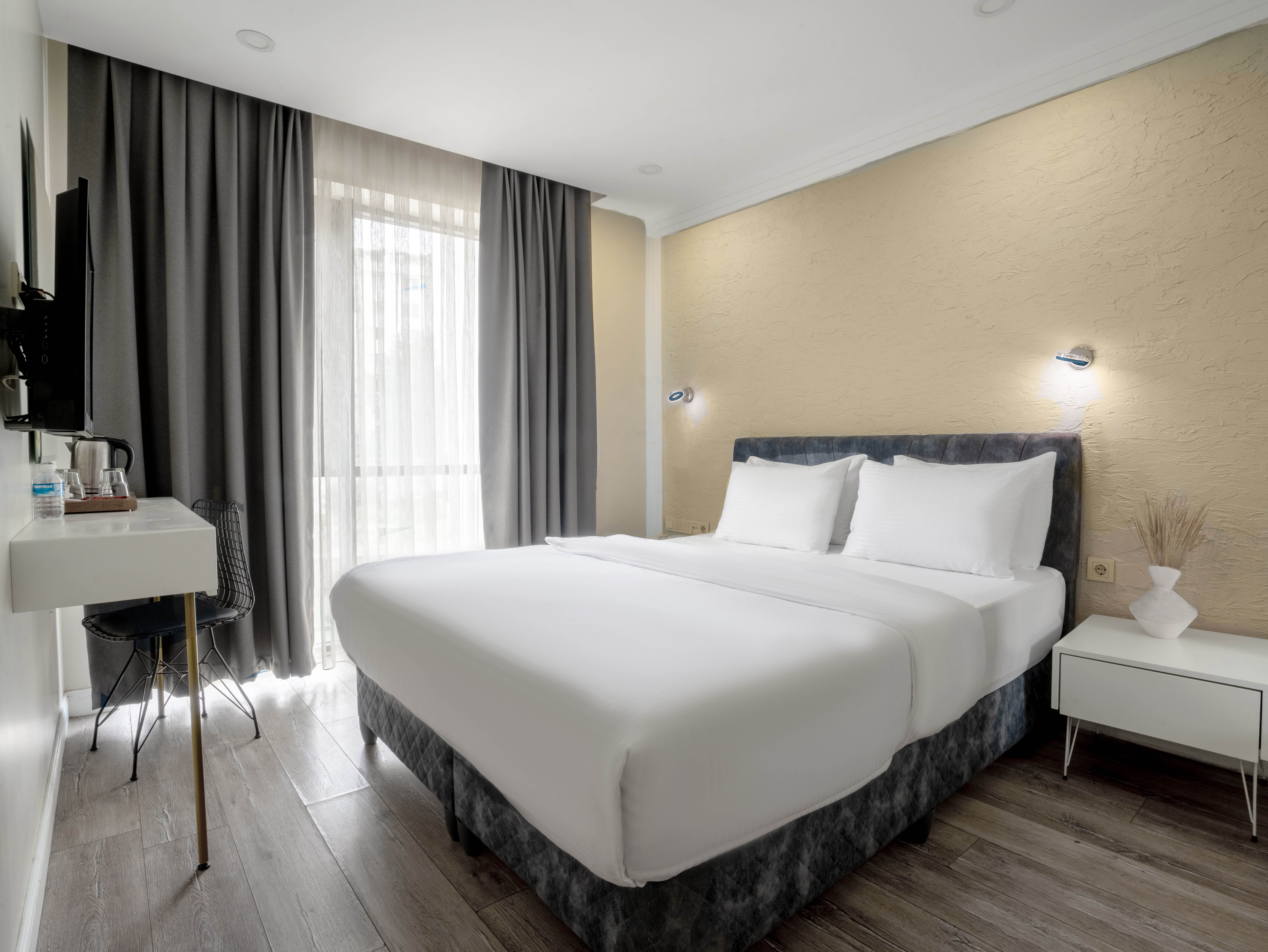 Room Deluxe King Bed