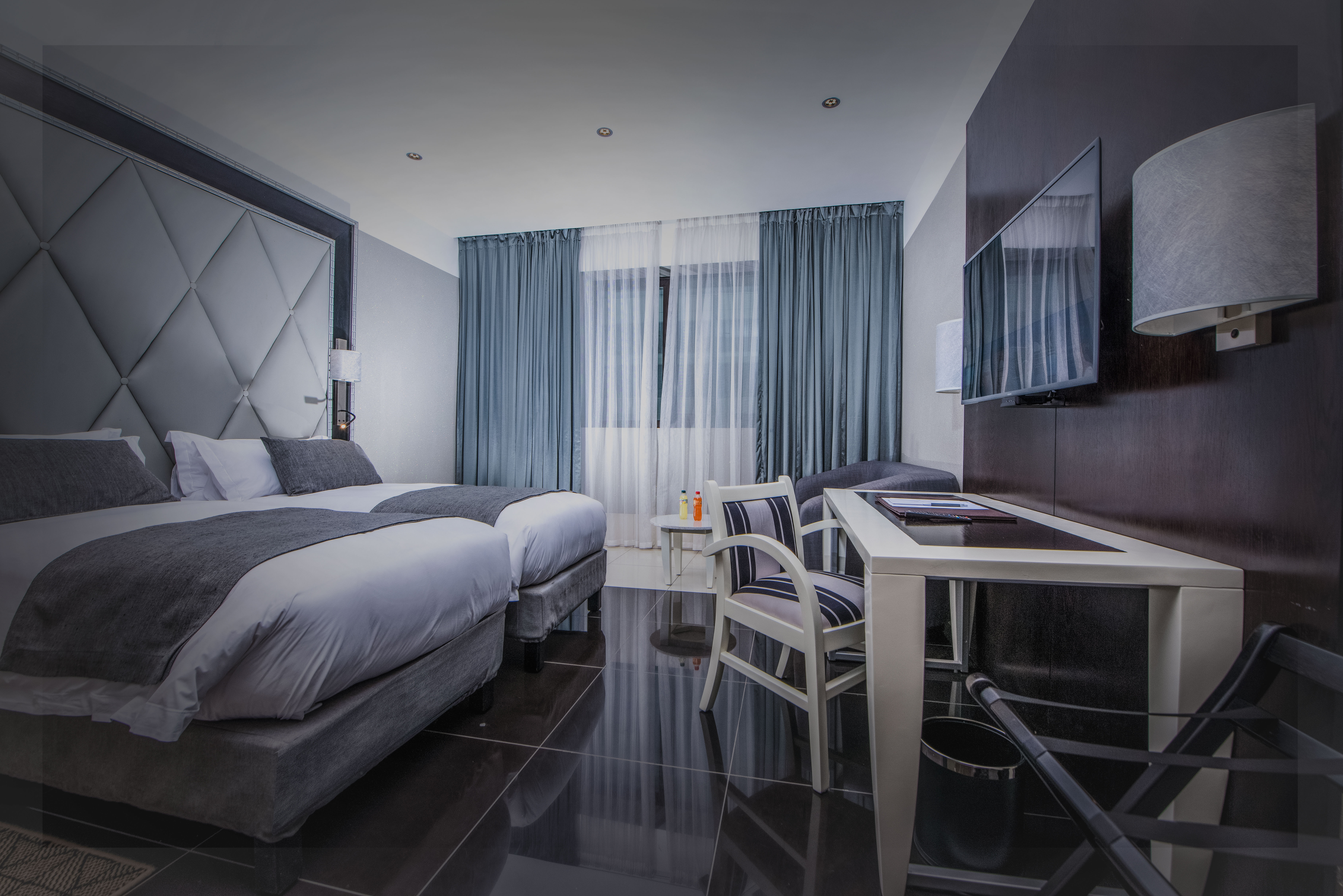 Double or Twin Two Beds