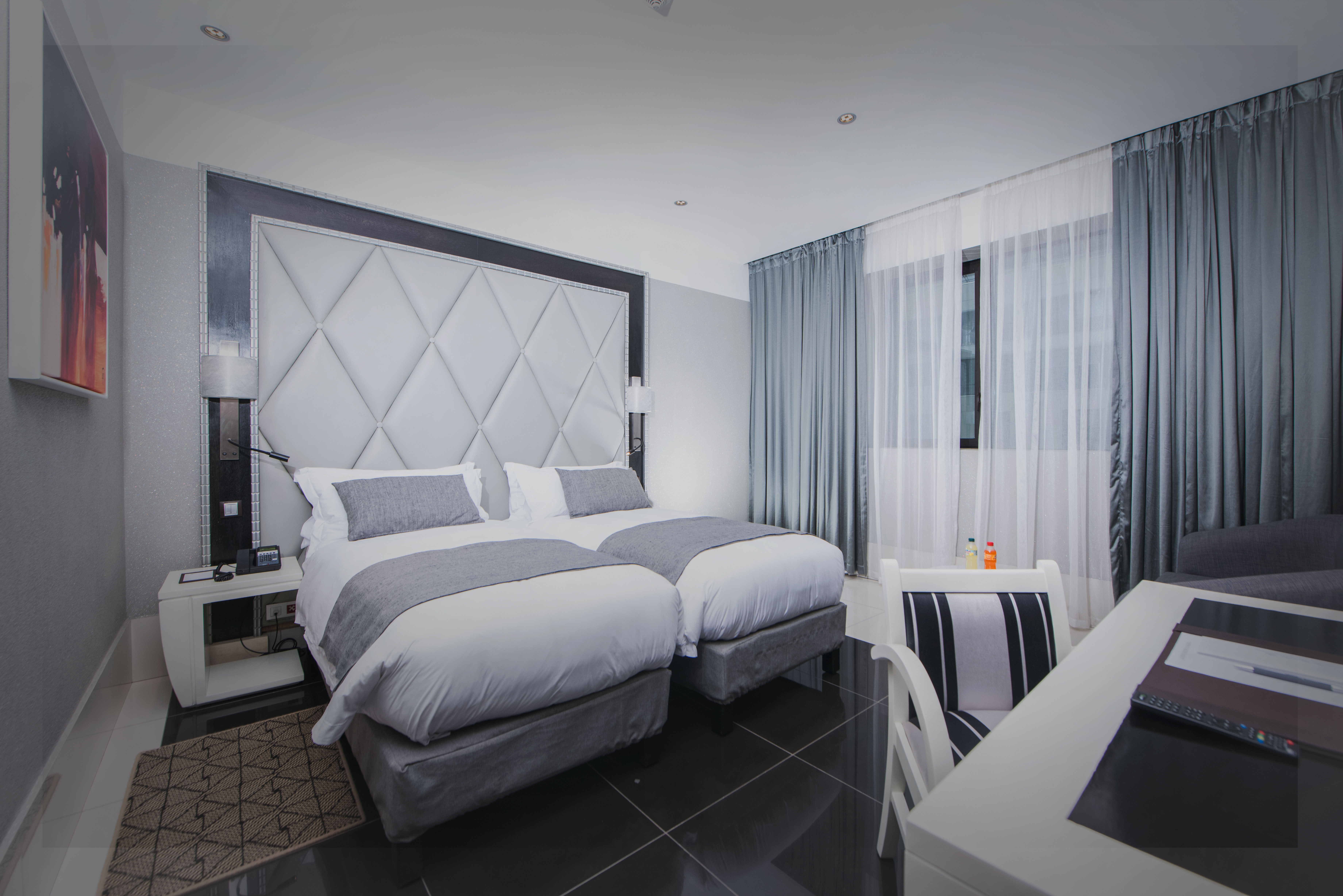 Double or Twin Two Beds