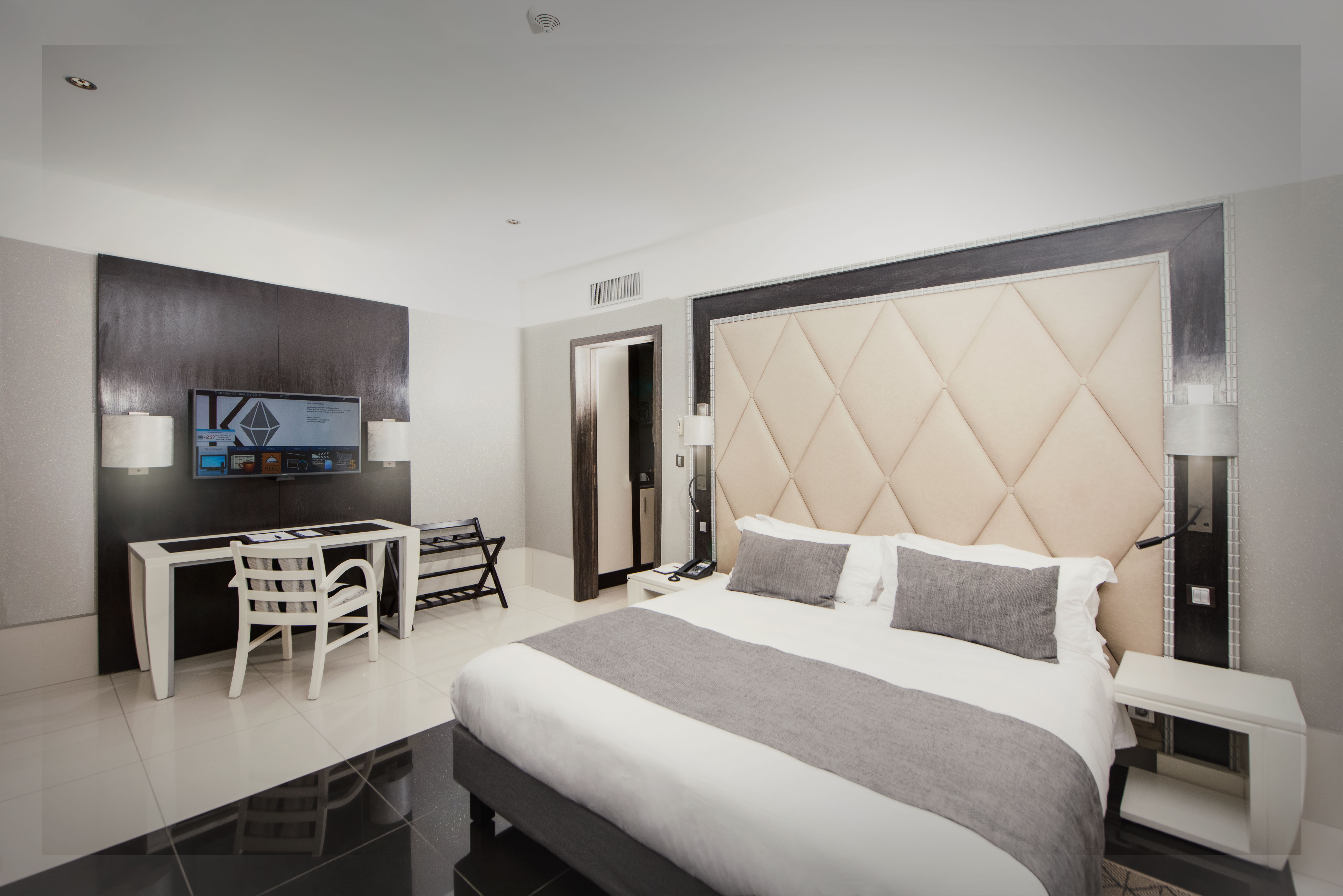 Double One Bedroom One Bathroom