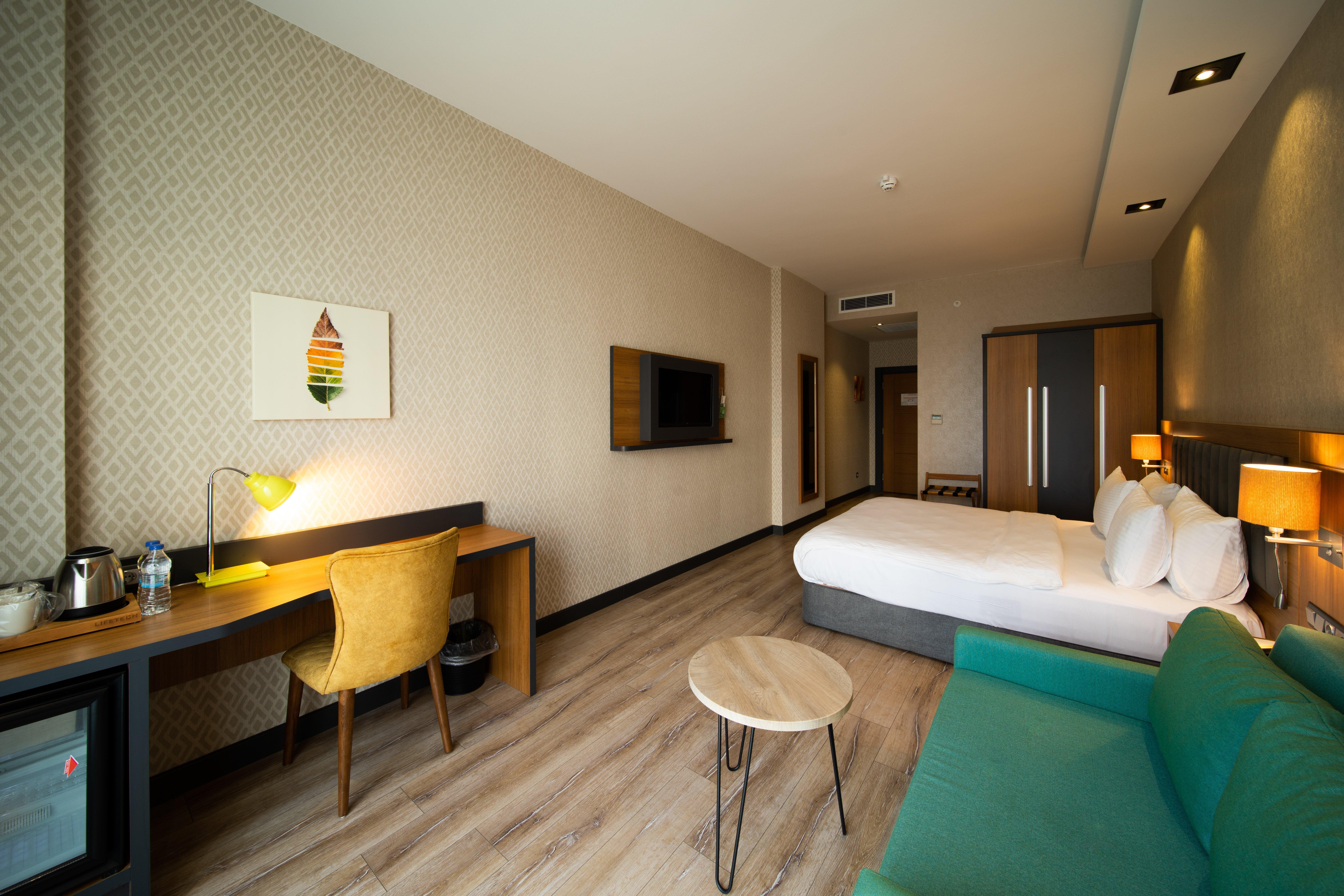 Double King Bed Non Smoking