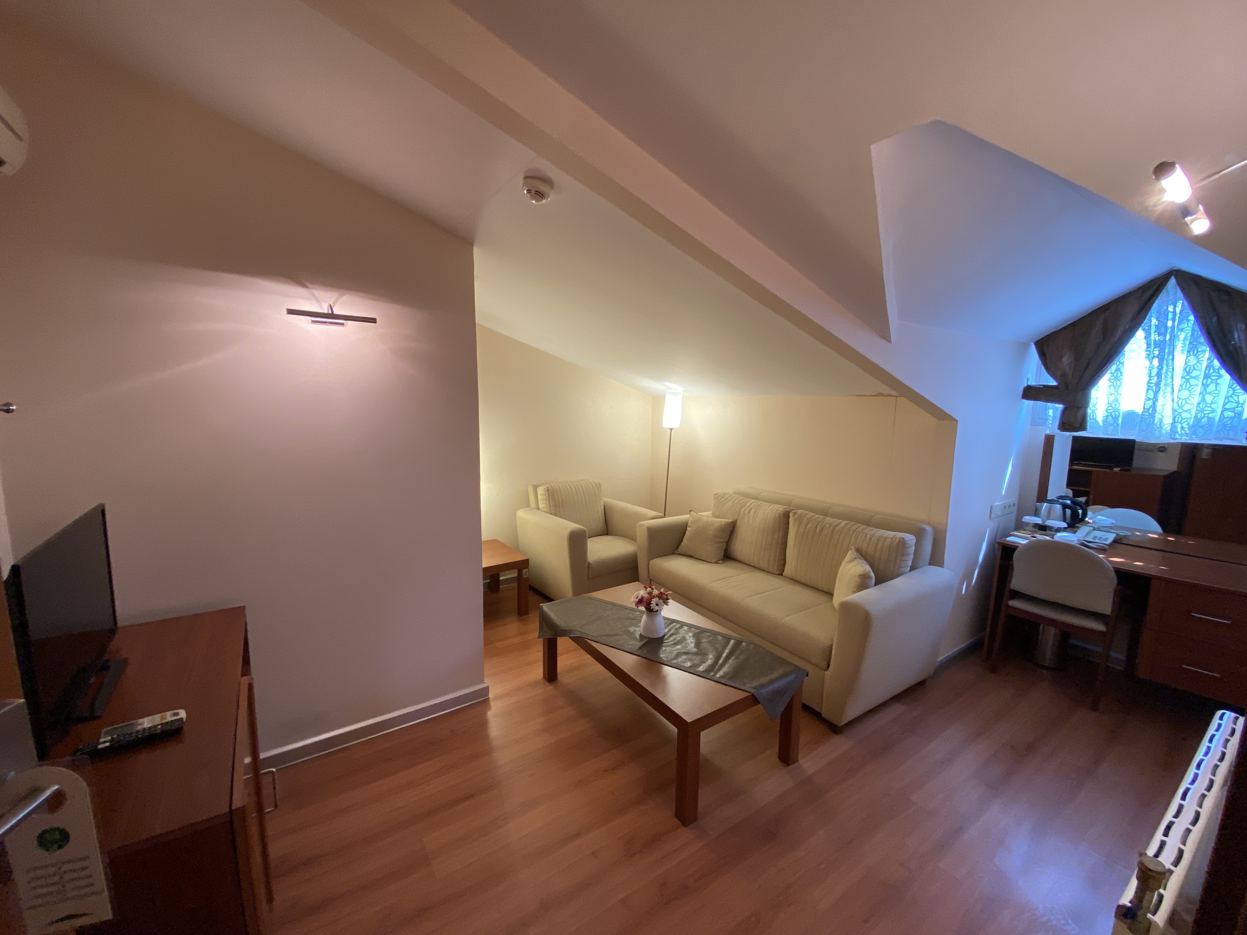 Junior Suite King Size Bed