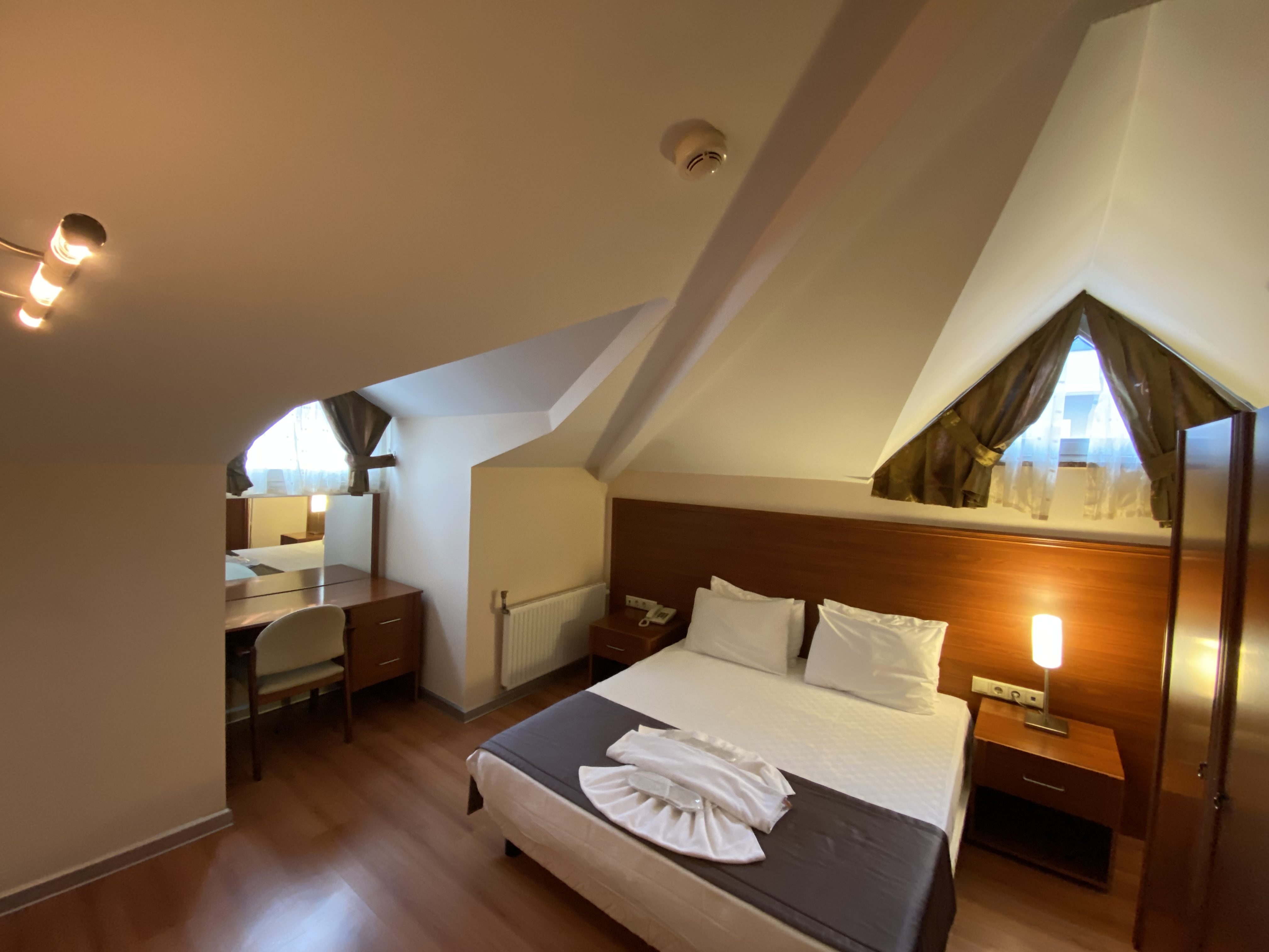 Junior Suite King Size Bed