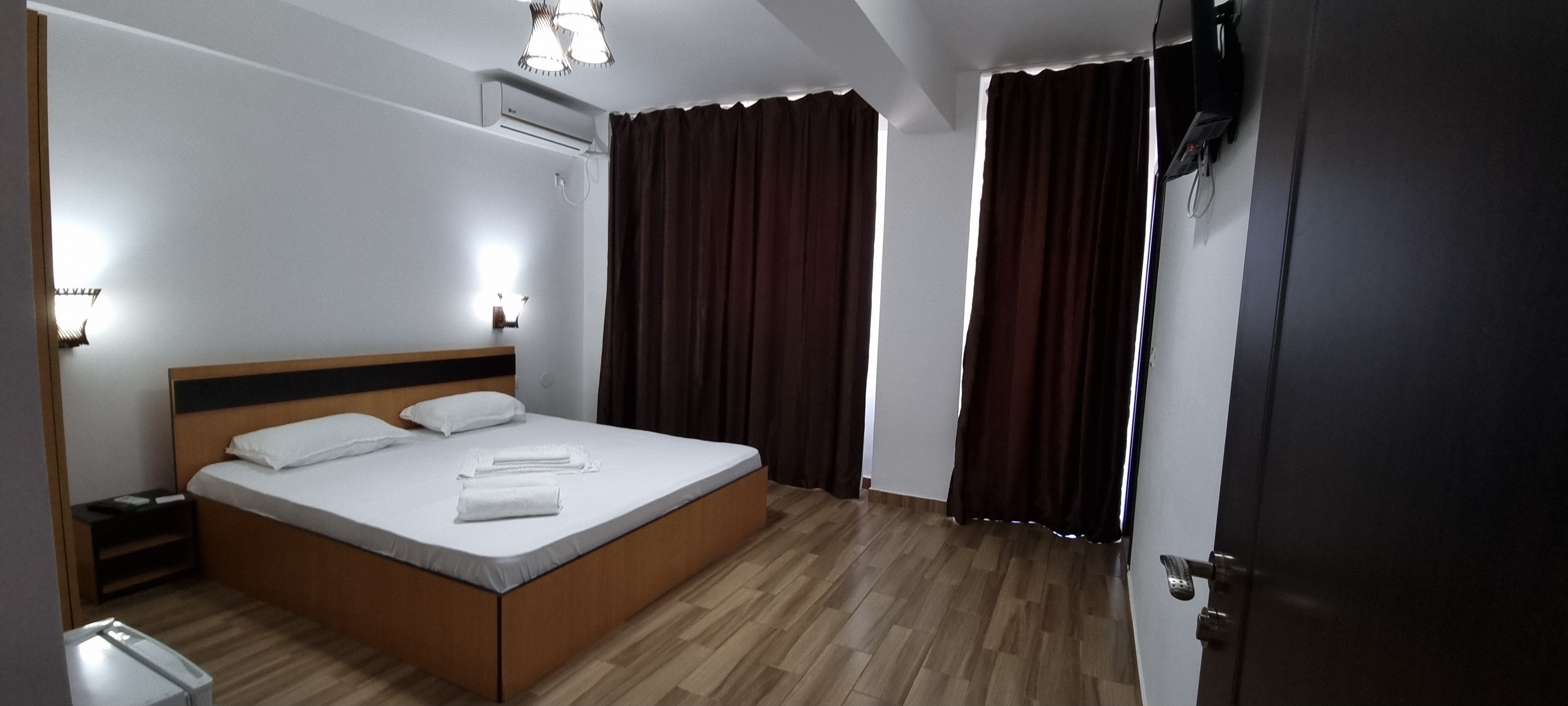 Double or Twin Standard