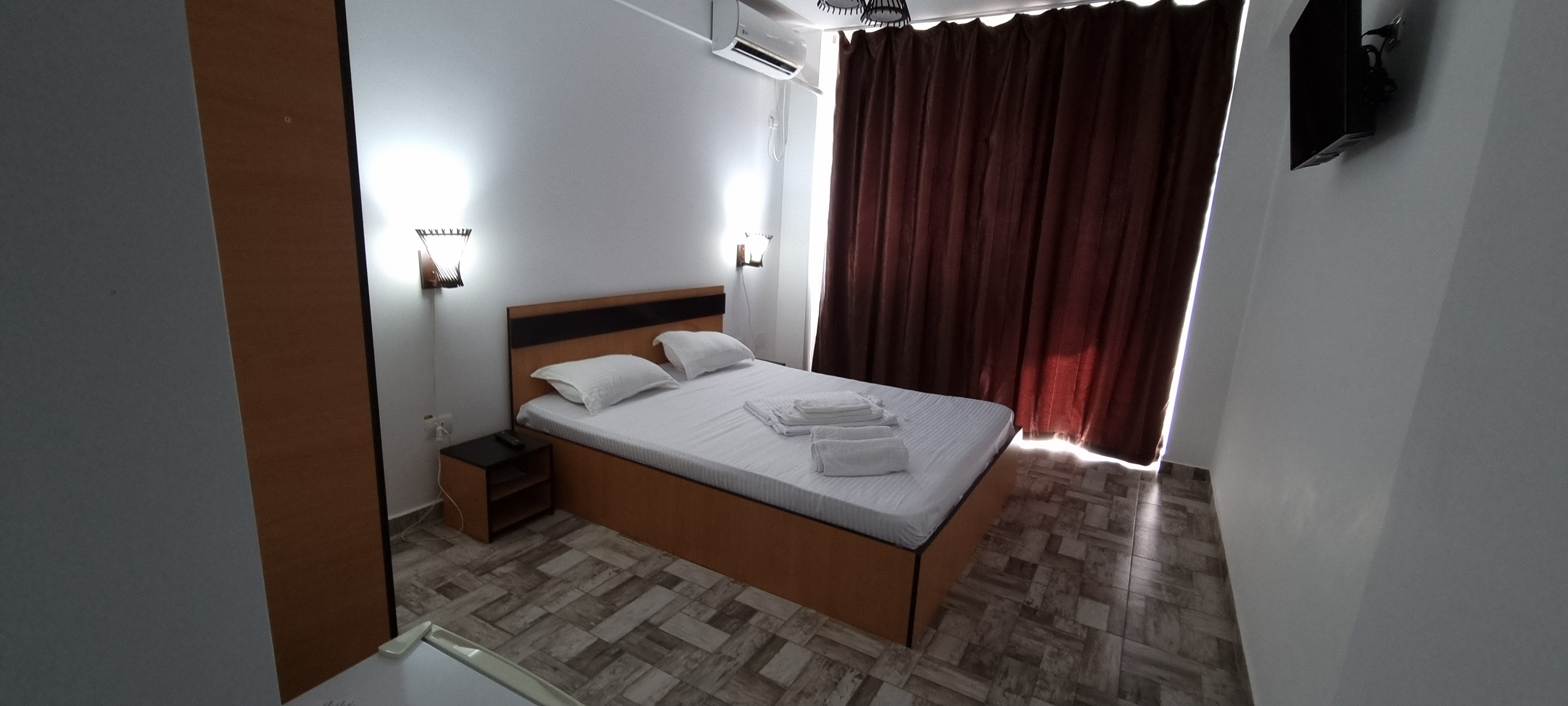 Double or Twin Standard