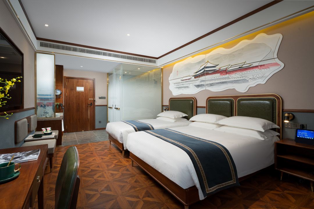 Twin Deluxe Executive