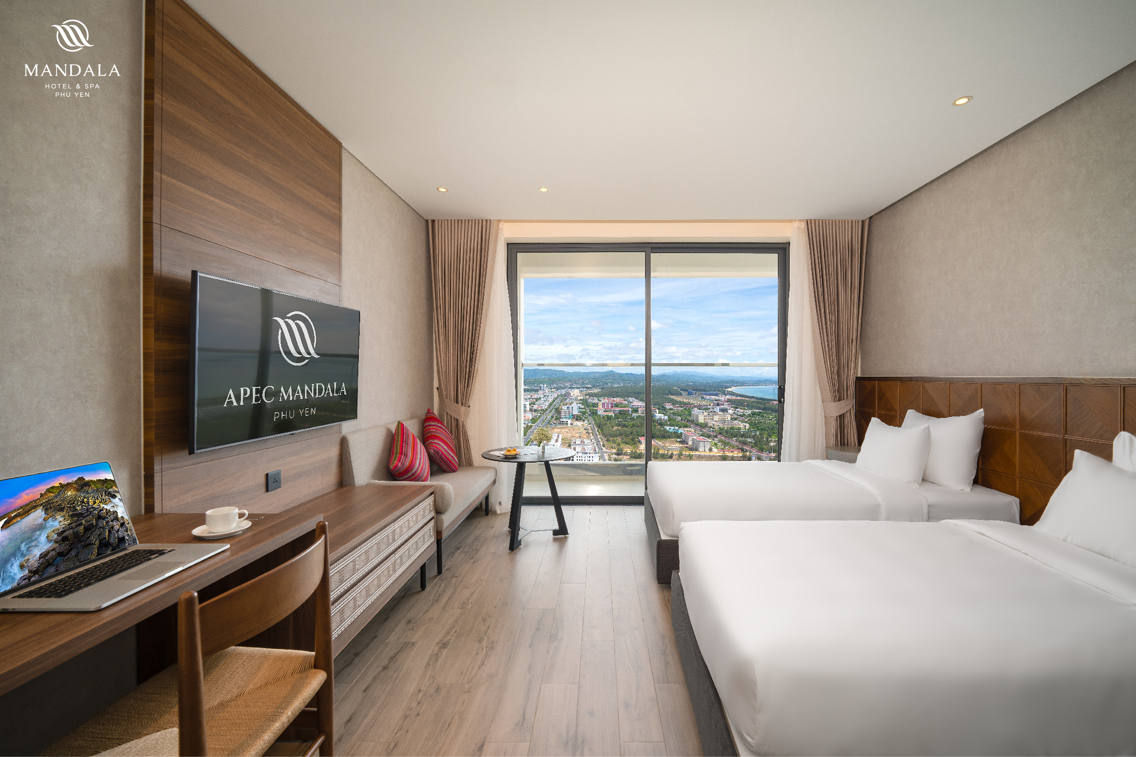 Room Premium City View