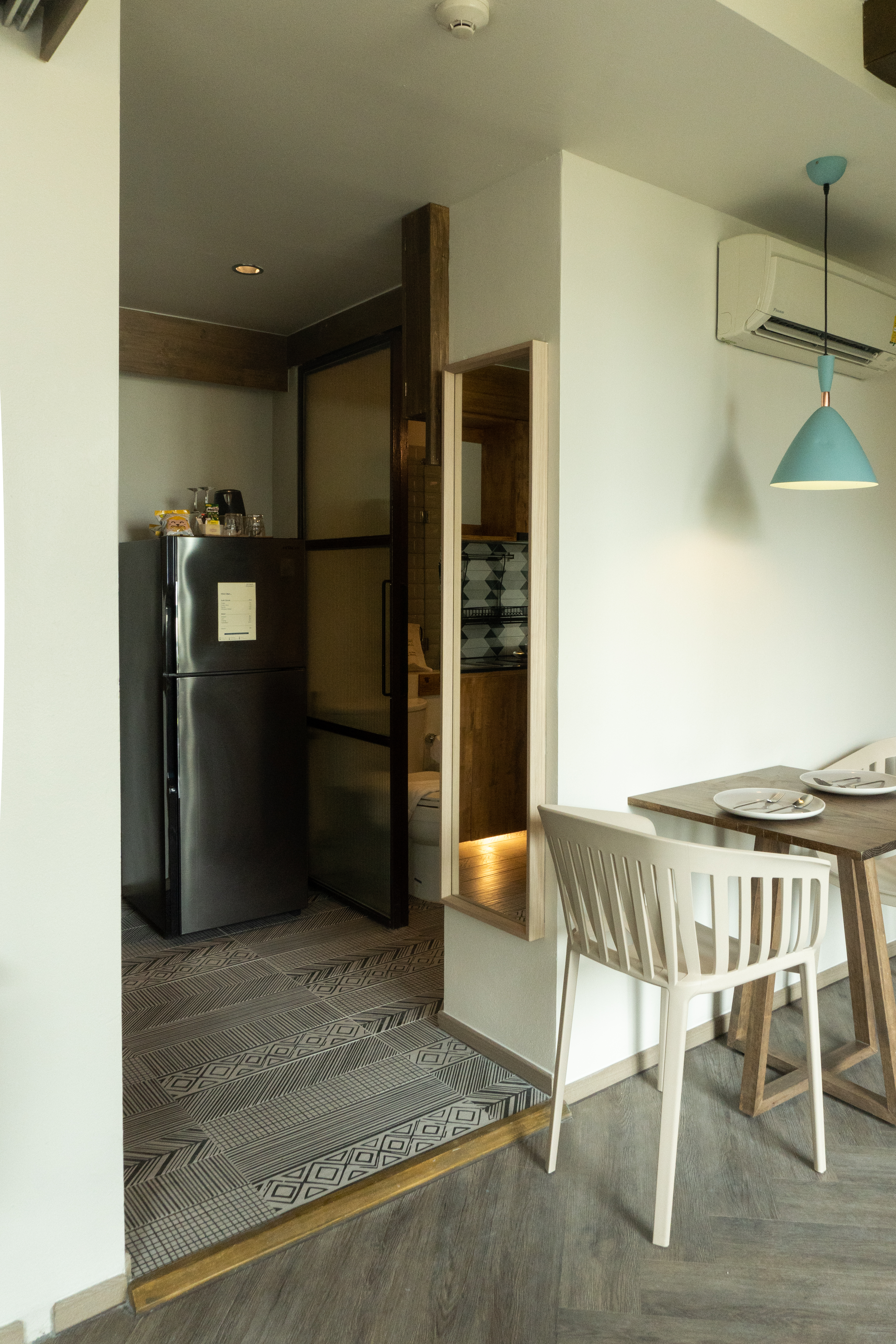 Double or Twin Deluxe One Bedroom