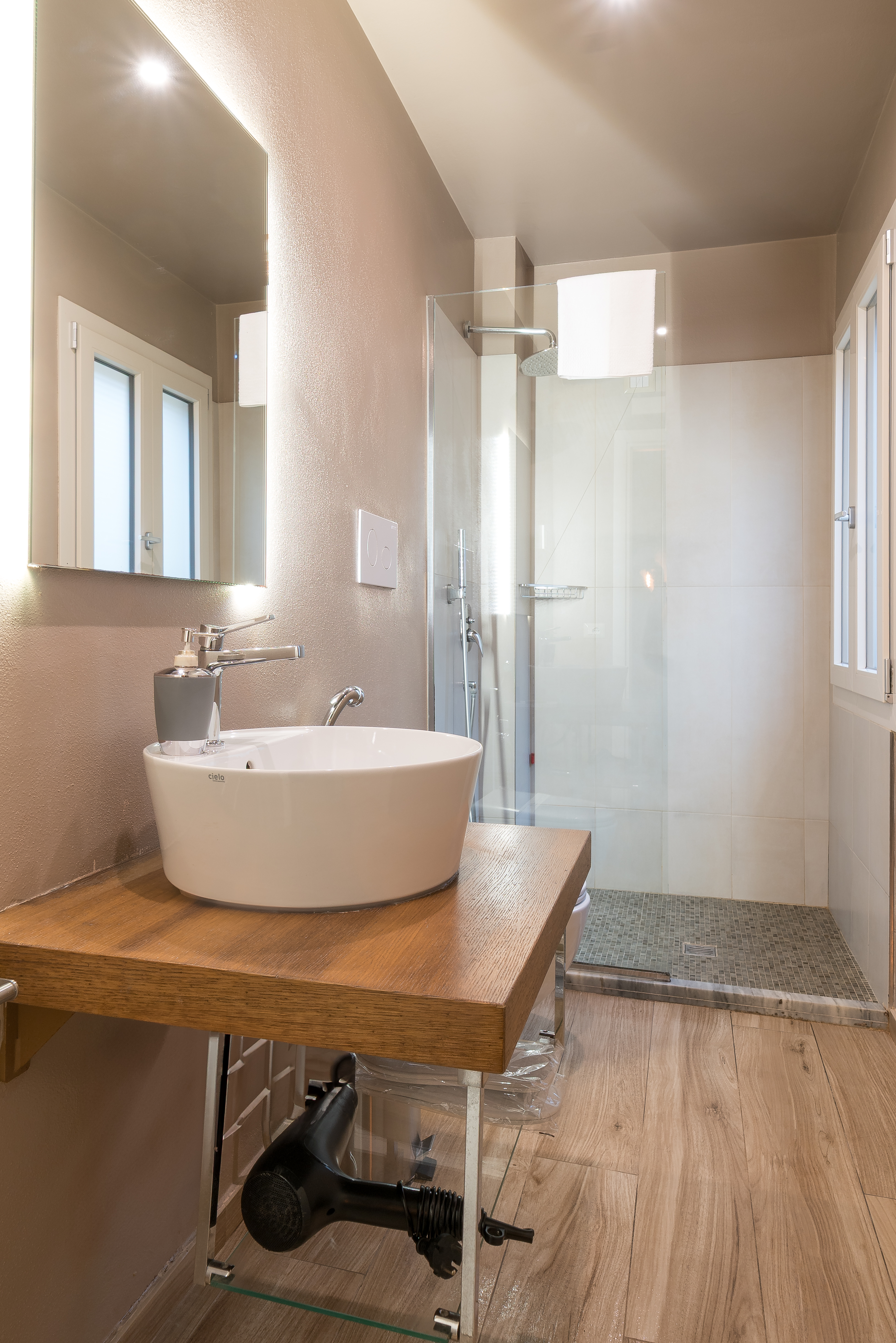 Double Single Economy