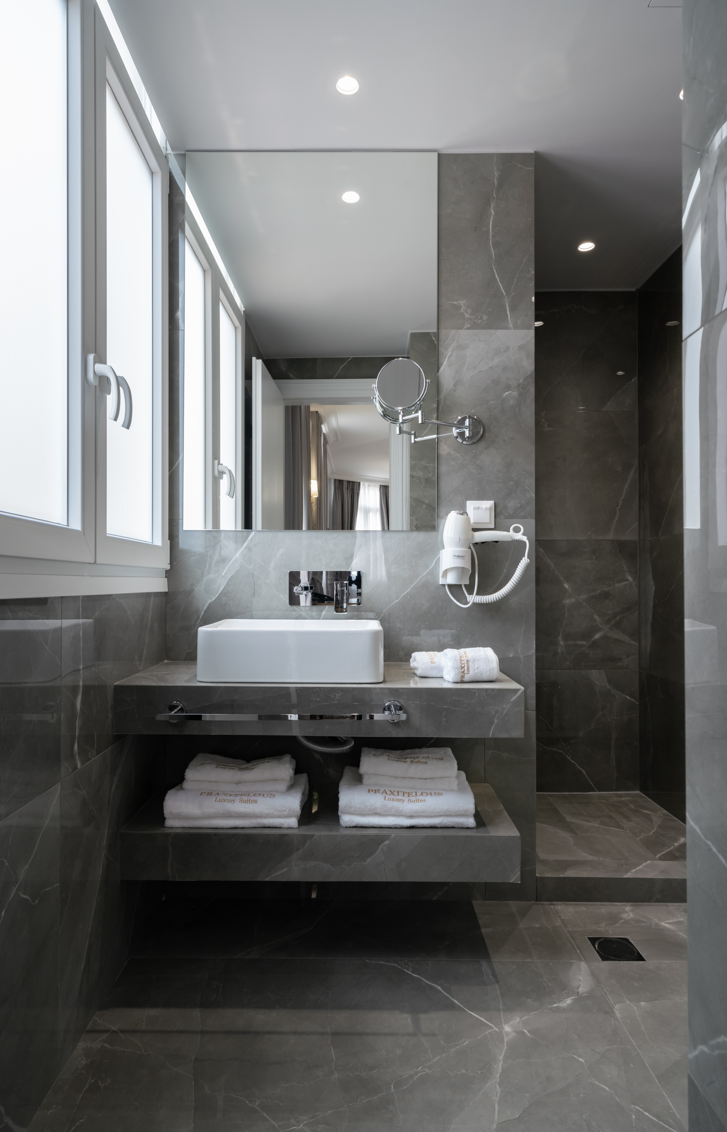 Suite King Bed with Jacuzzi