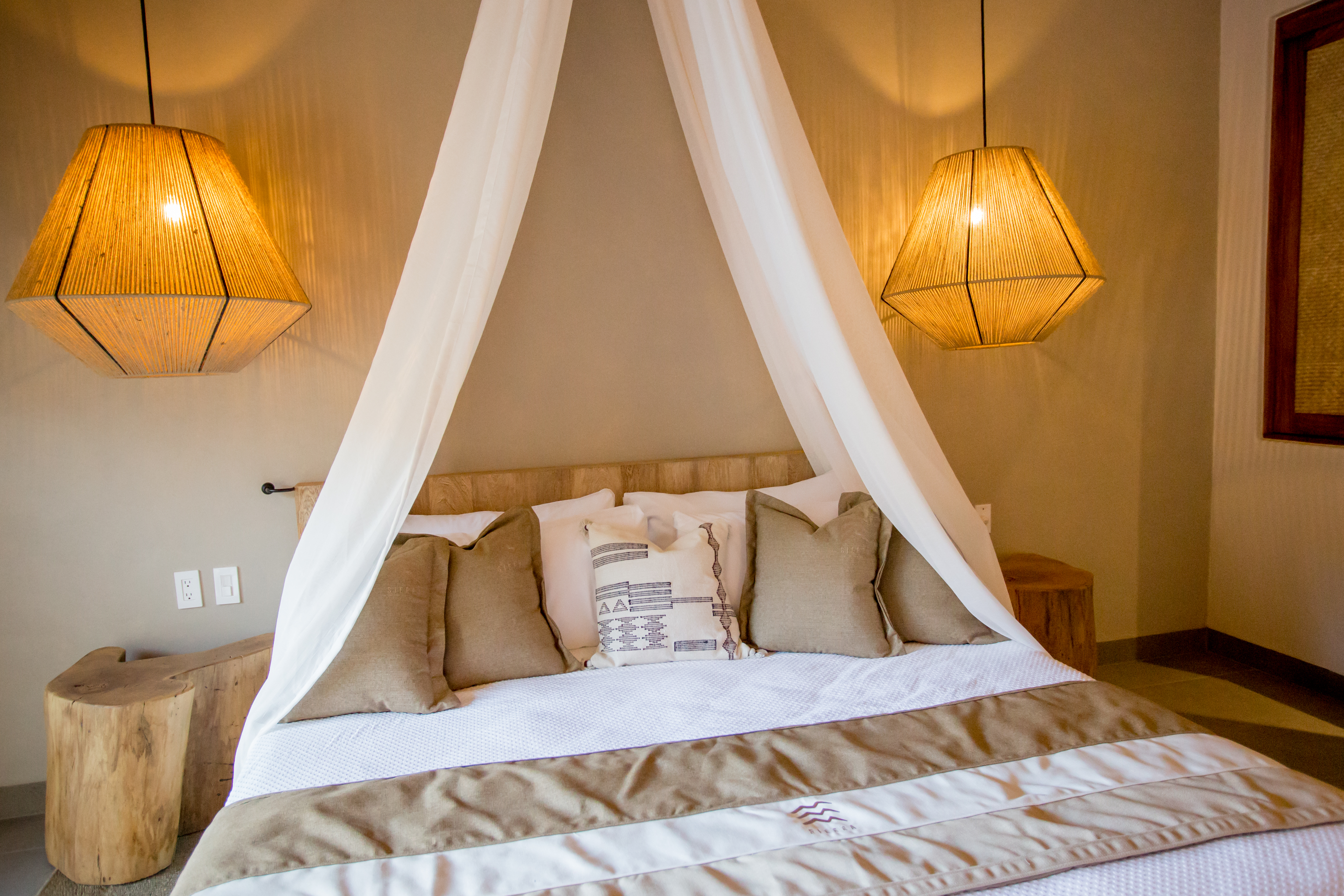 Suite Deluxe King Bed