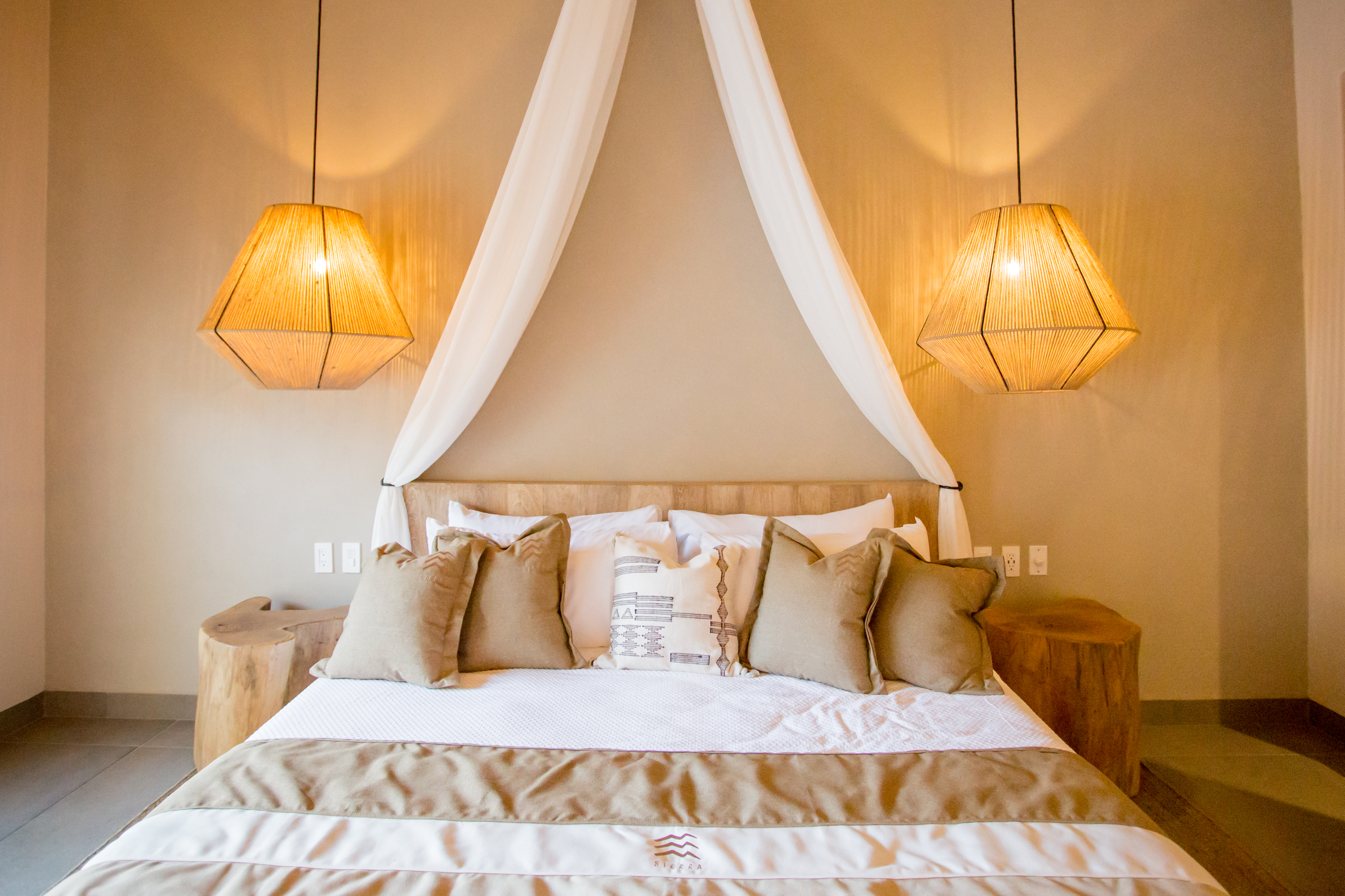 Suite Deluxe King Bed