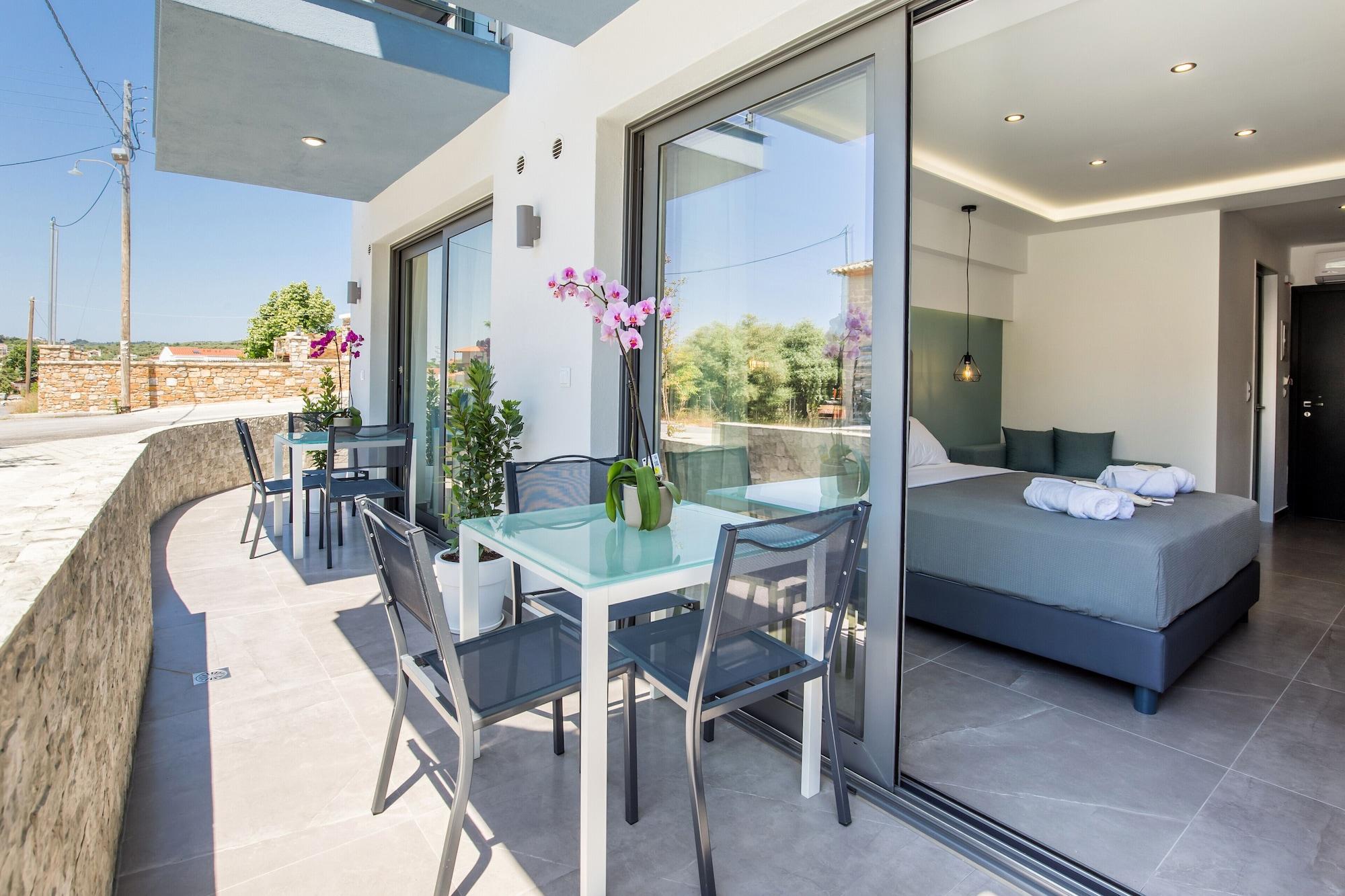 Triple Deluxe with Balcony