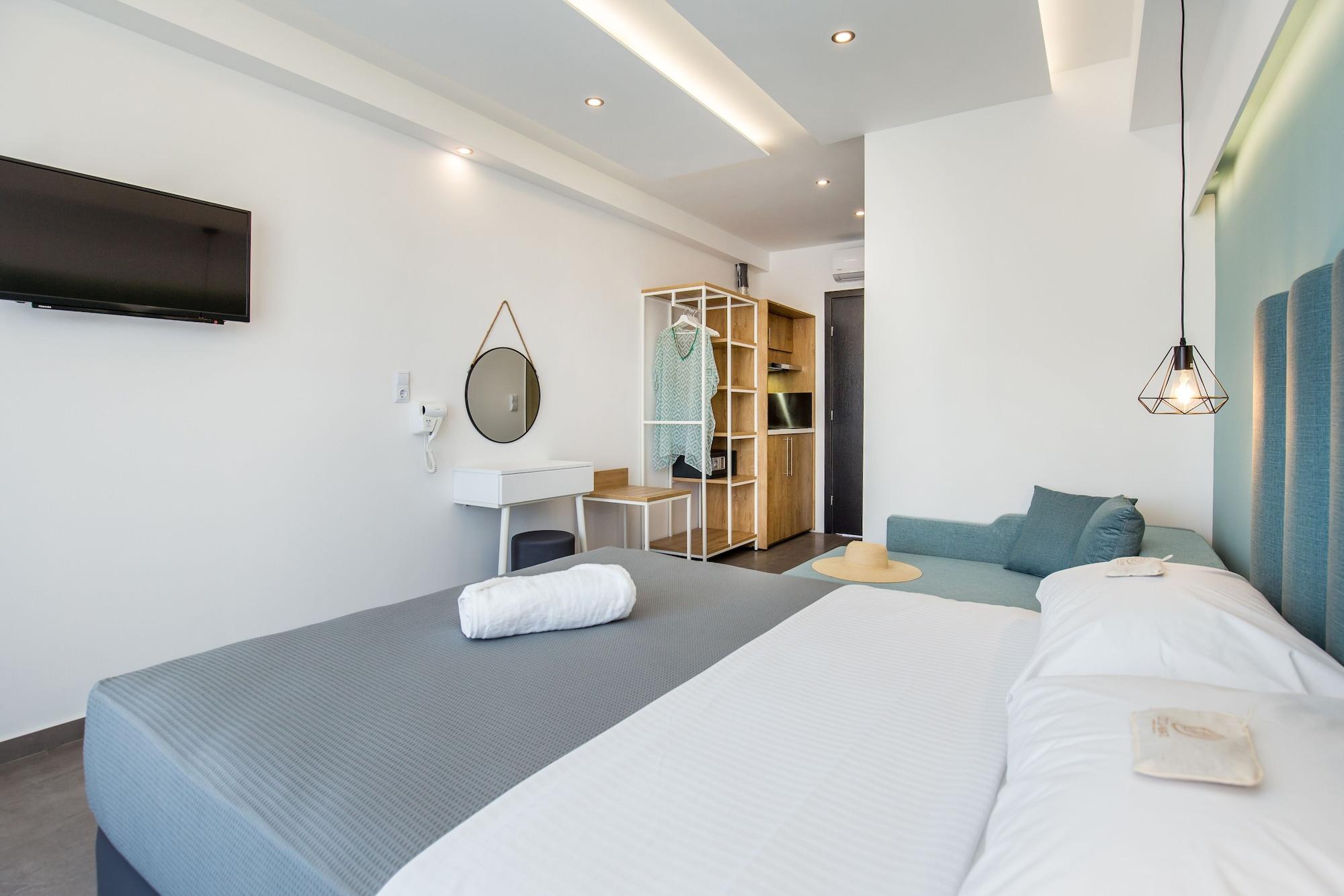 Triple Deluxe with Balcony