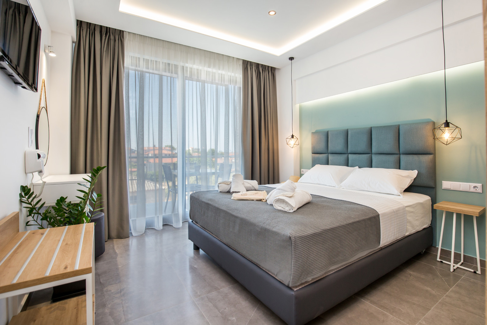 Room Deluxe King Bed