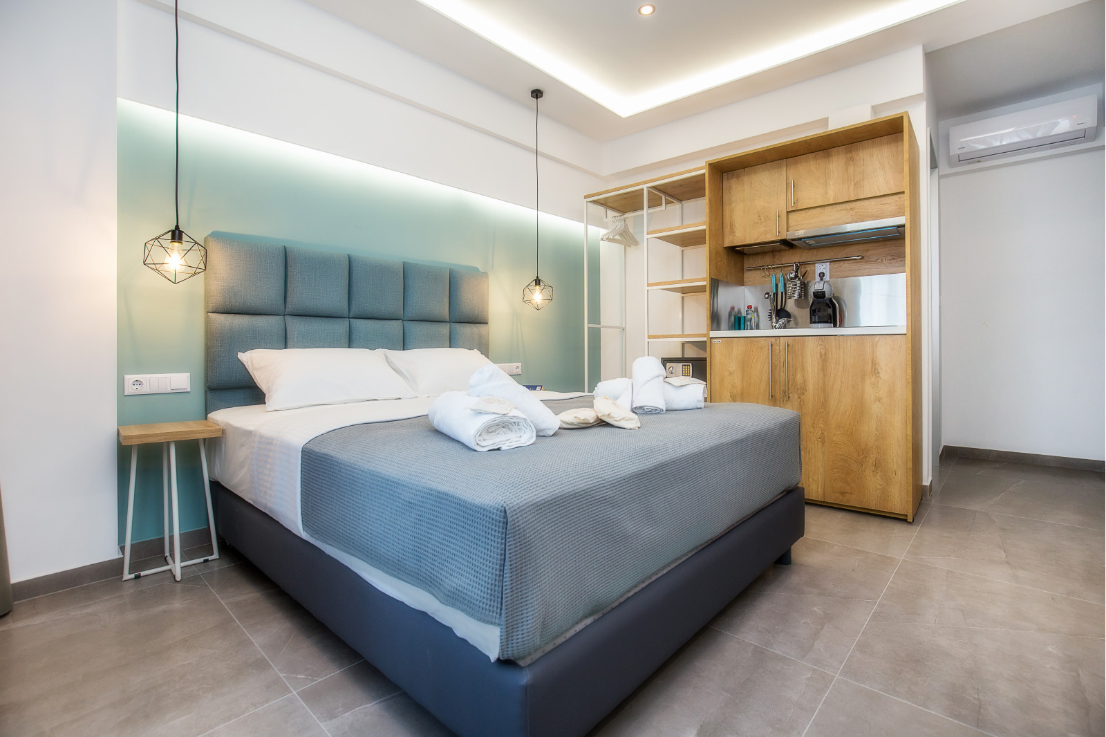 Room Deluxe King Bed