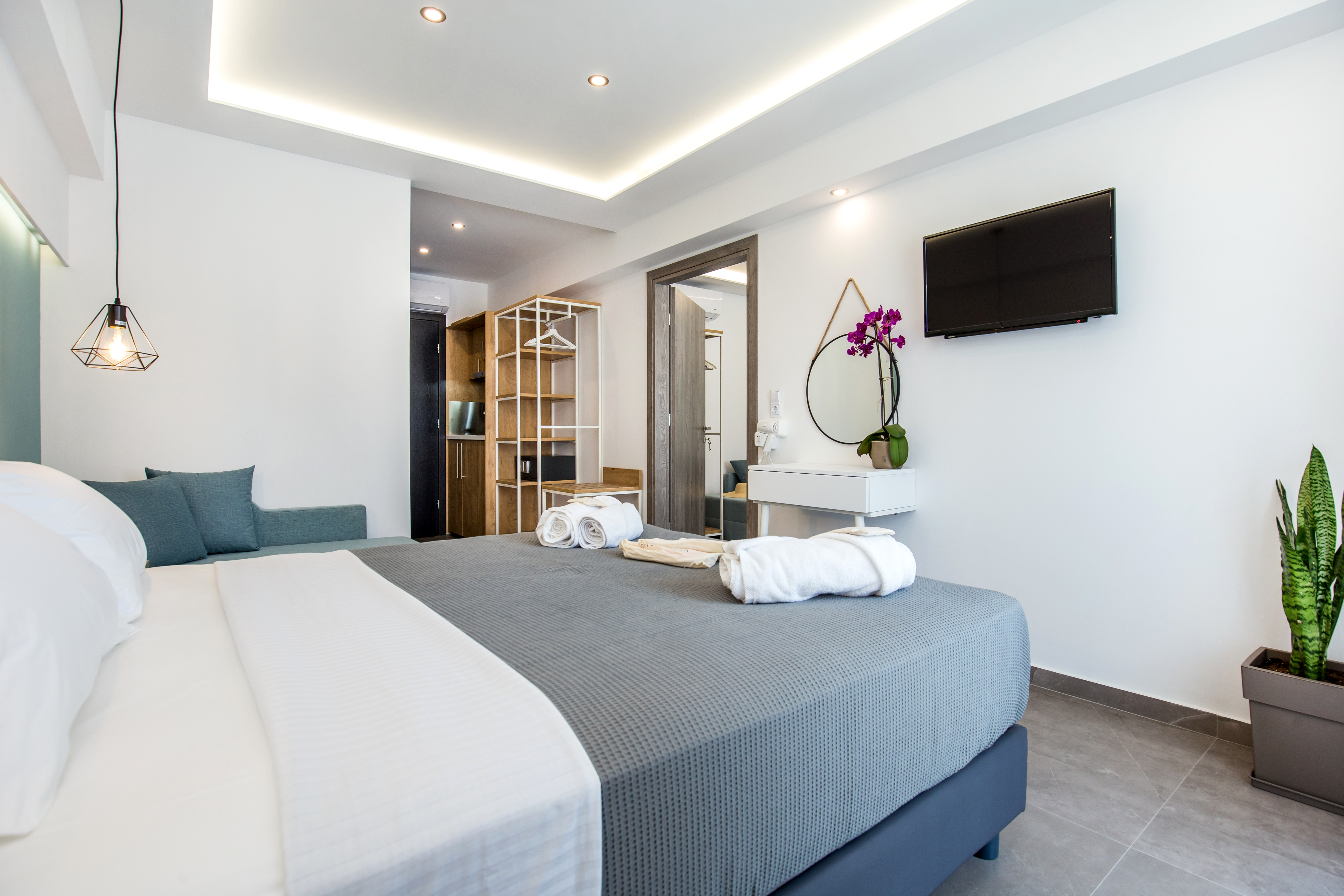 Family Room Deluxe with Balcony