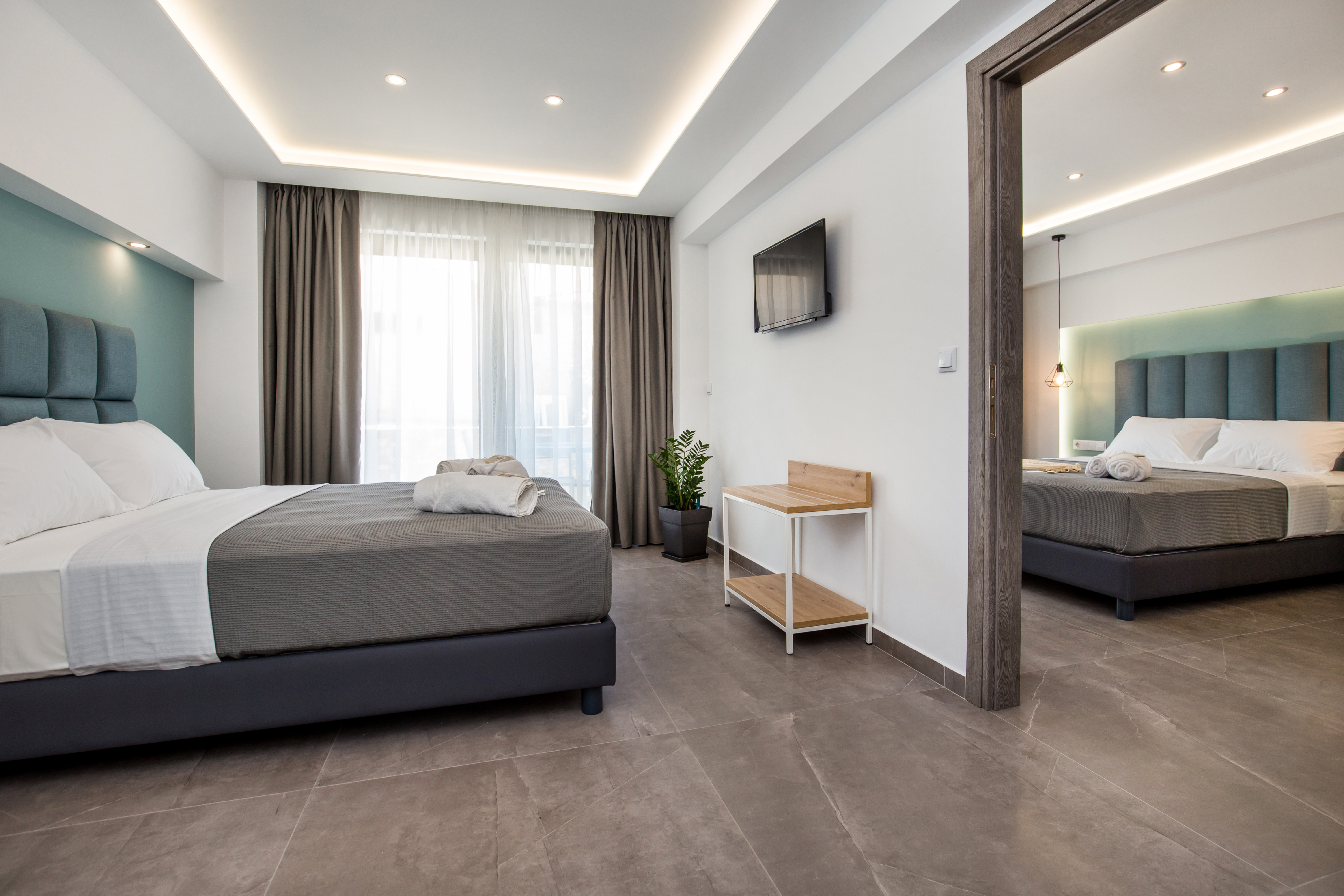 Family Room Deluxe with Balcony