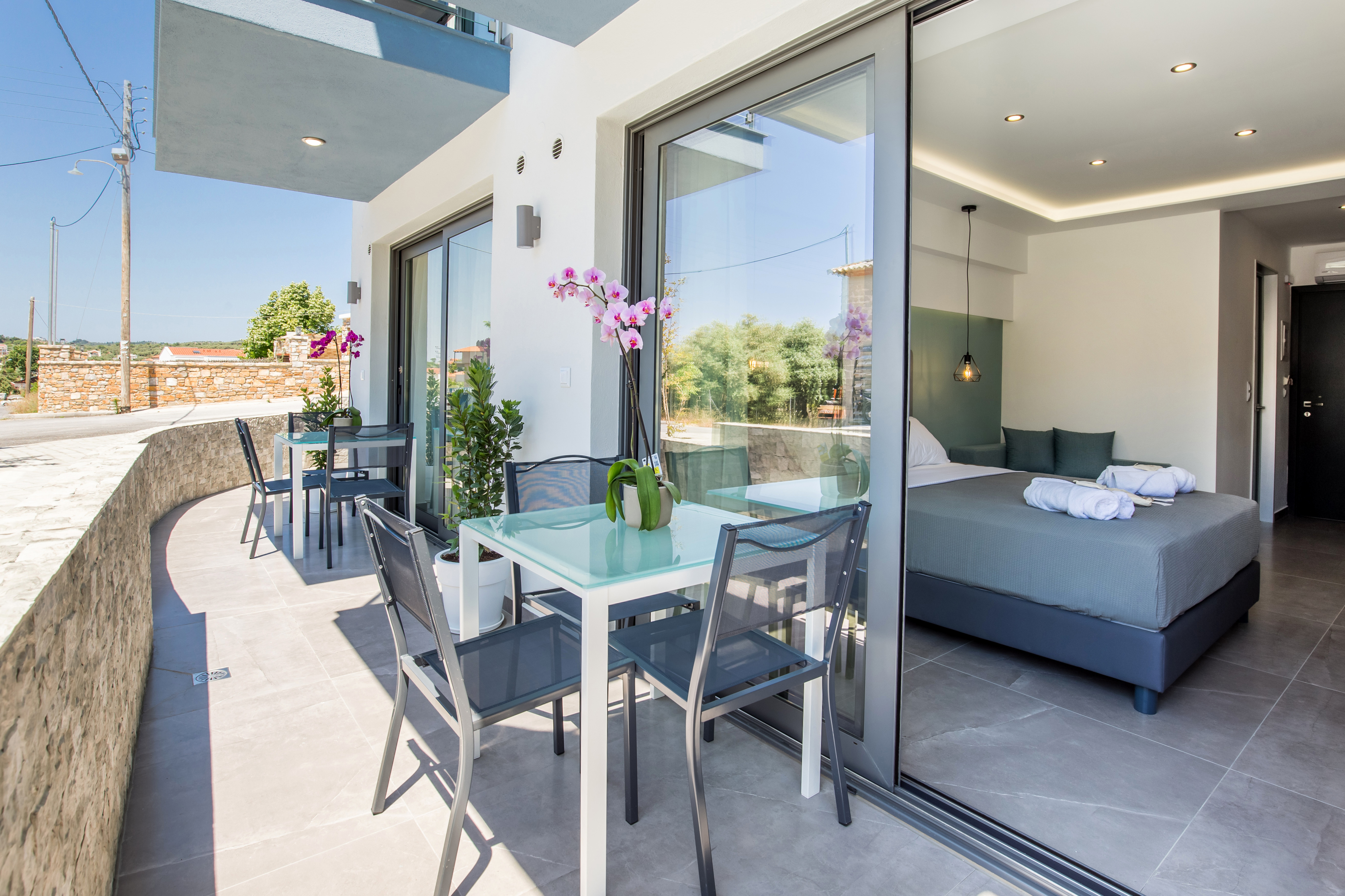 Family Room Deluxe with Balcony