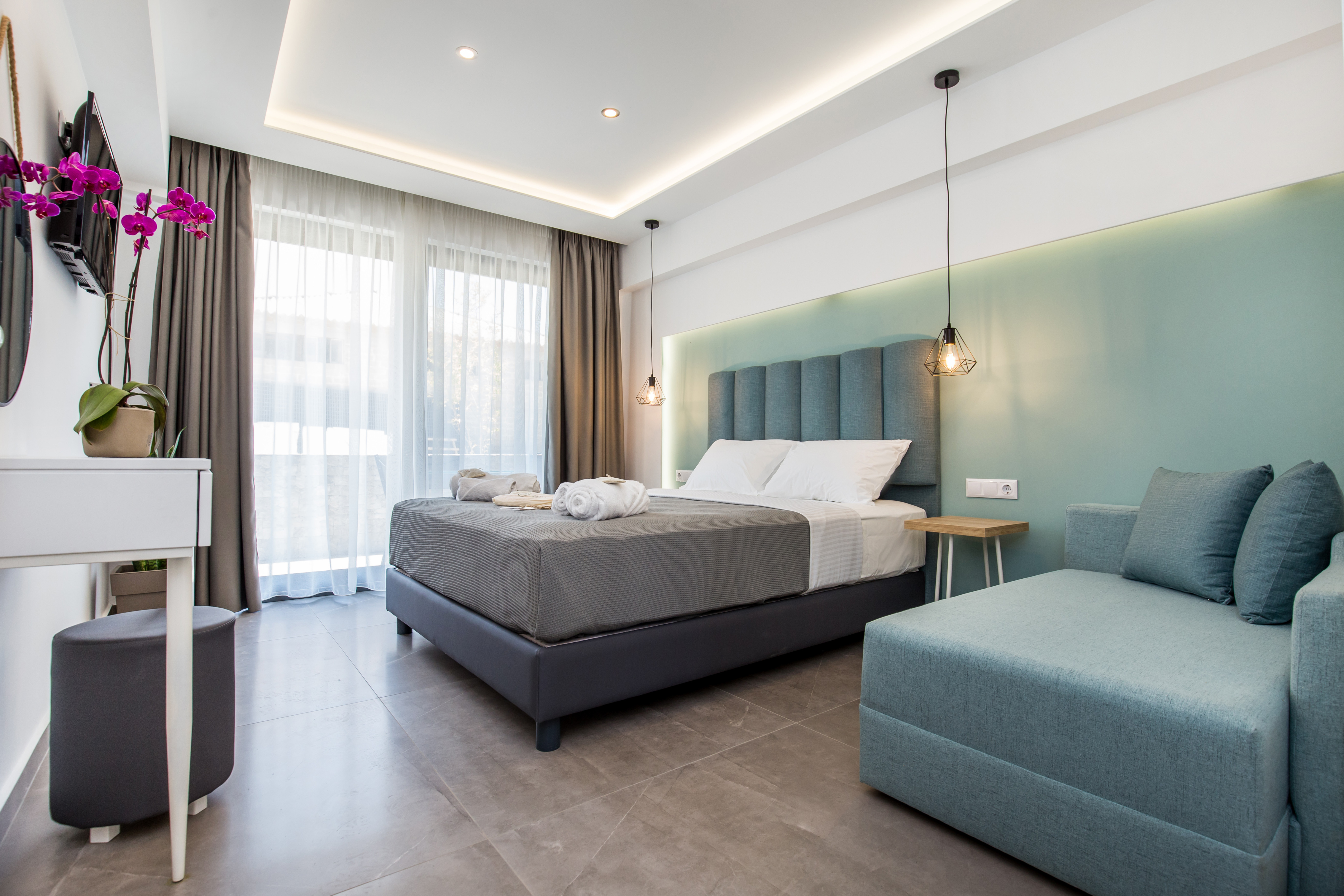 Triple Deluxe with Balcony