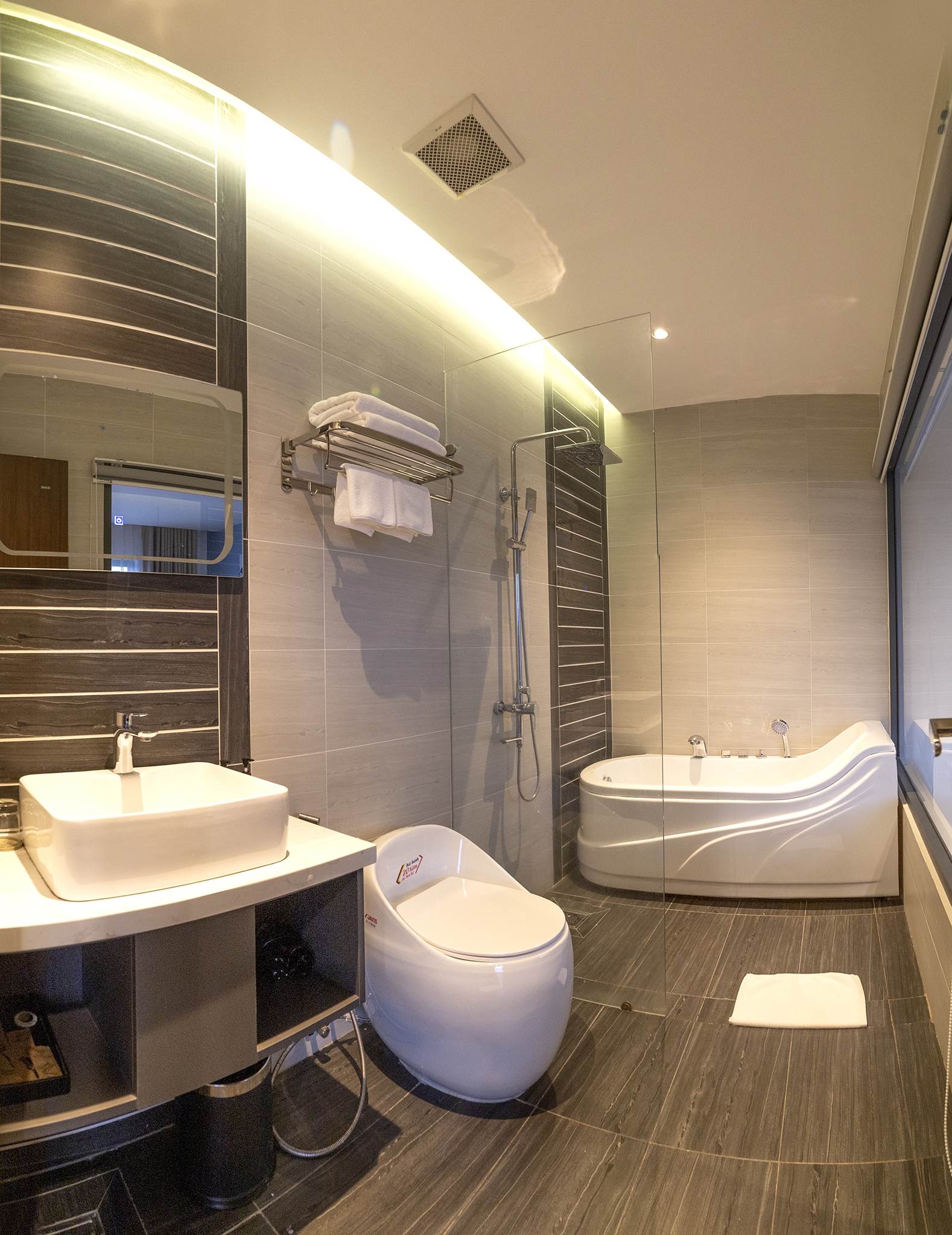 Double One Bedroom One Bathroom