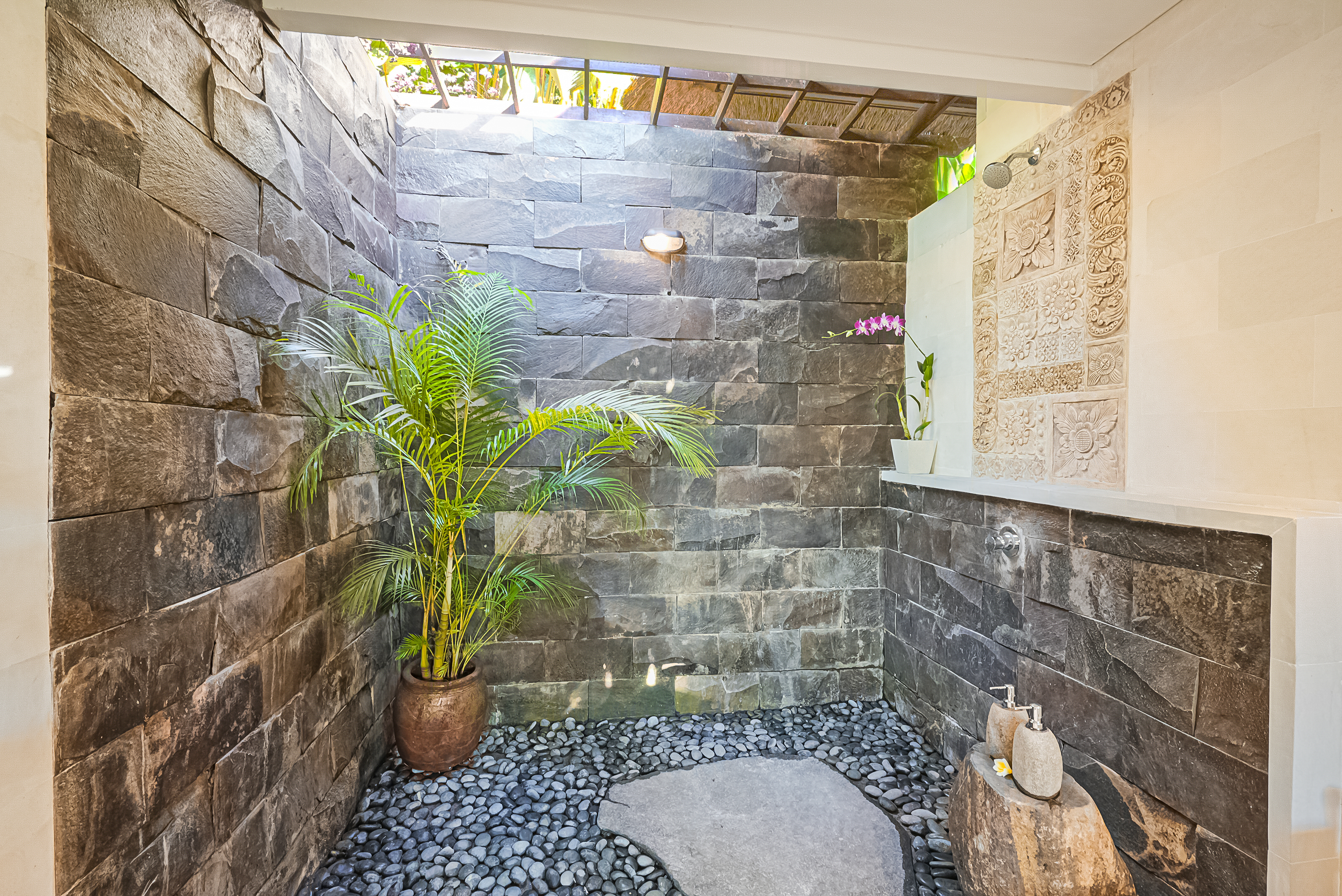 Villa Garden View with Balcony