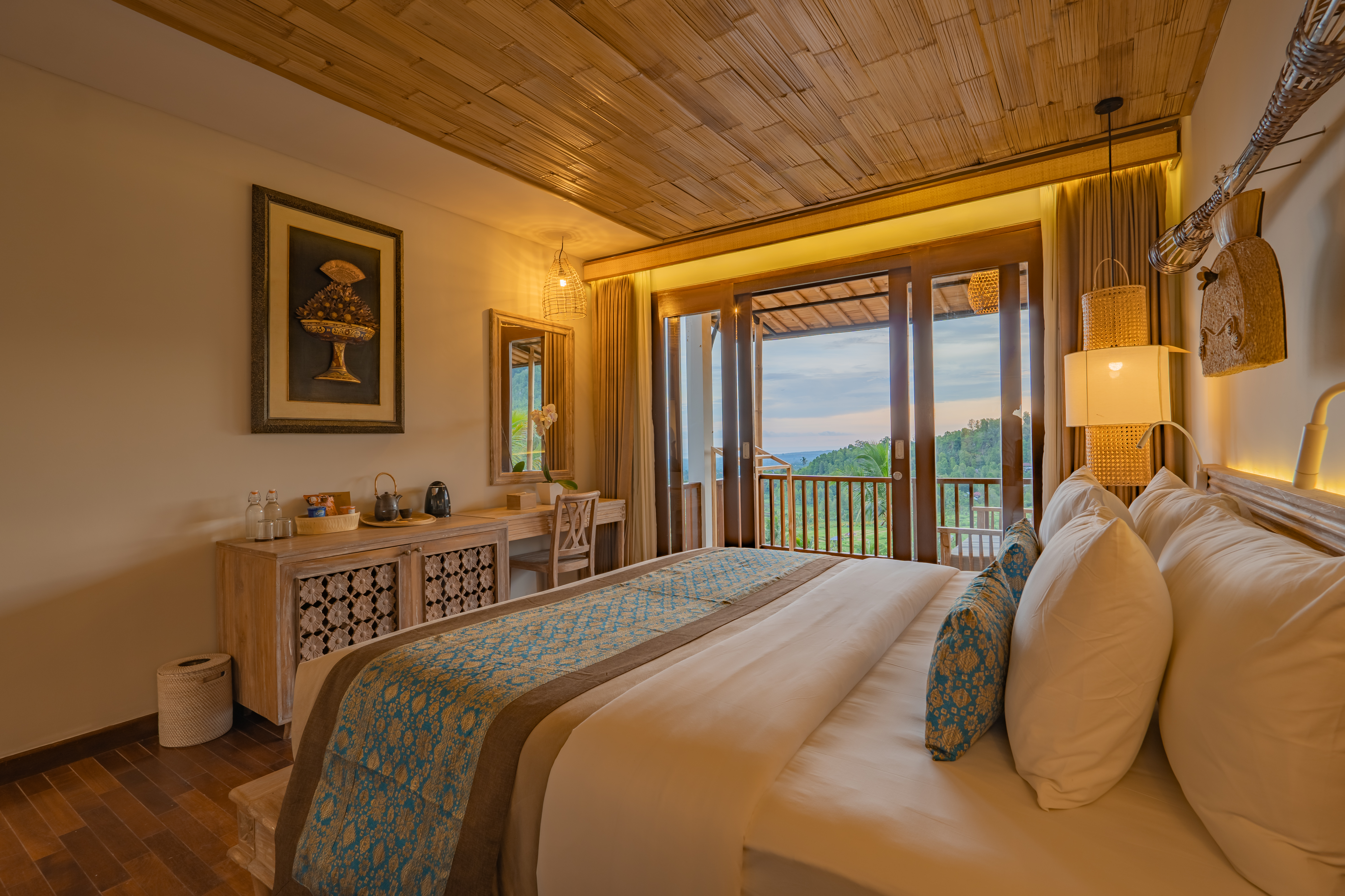 Double or Twin Deluxe with Balcony