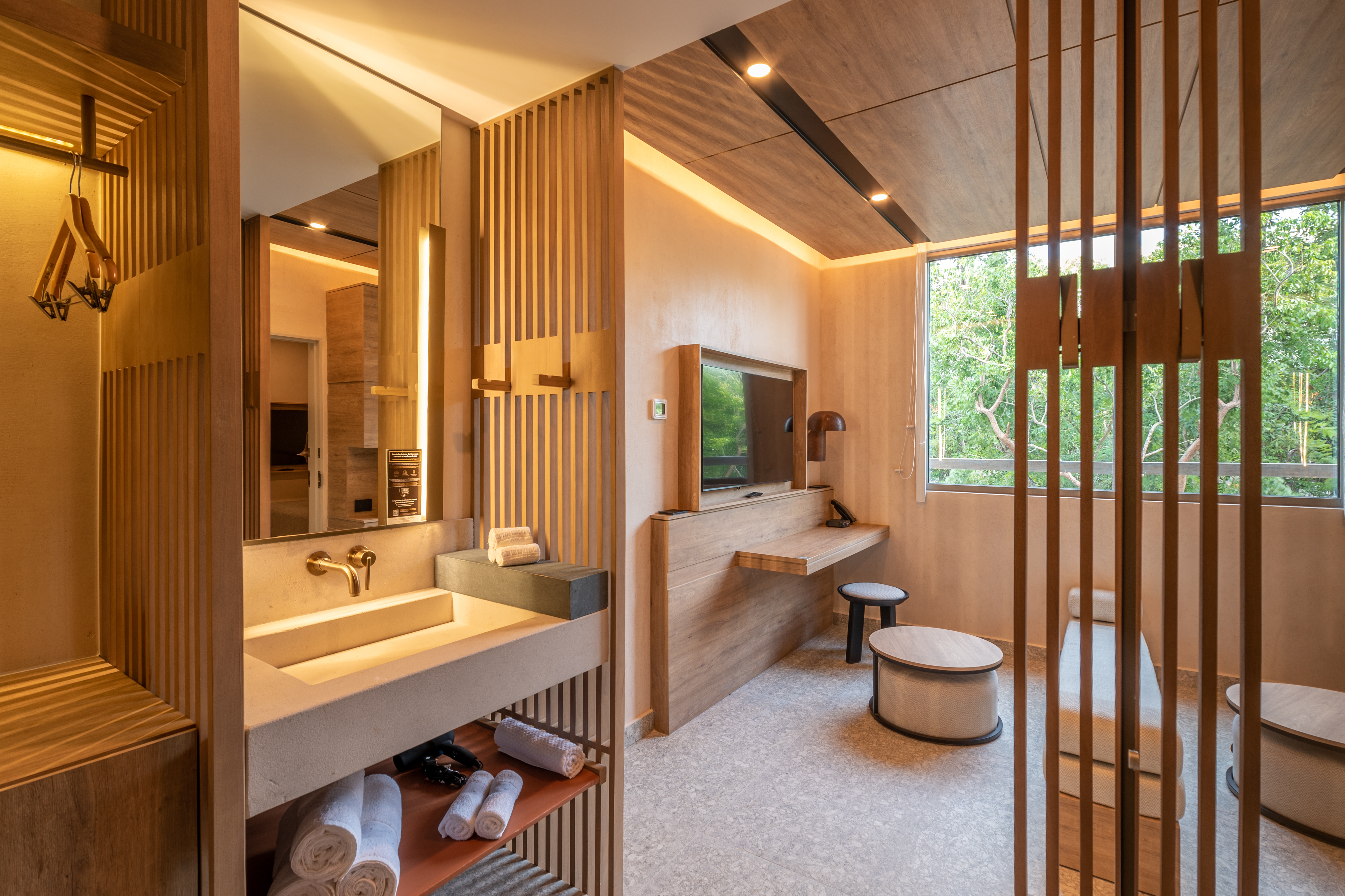 Double Queen Size Bed