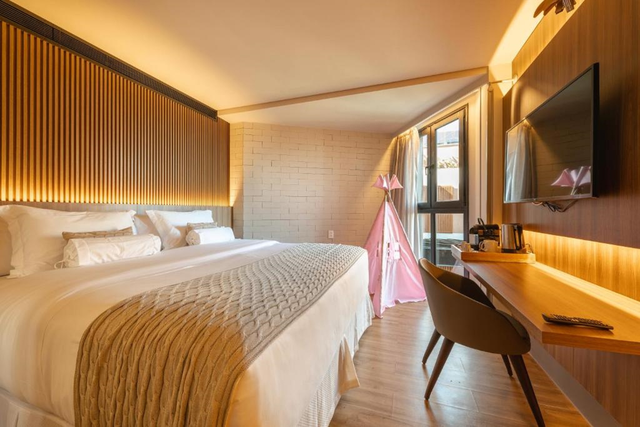 Apartment with Balcony