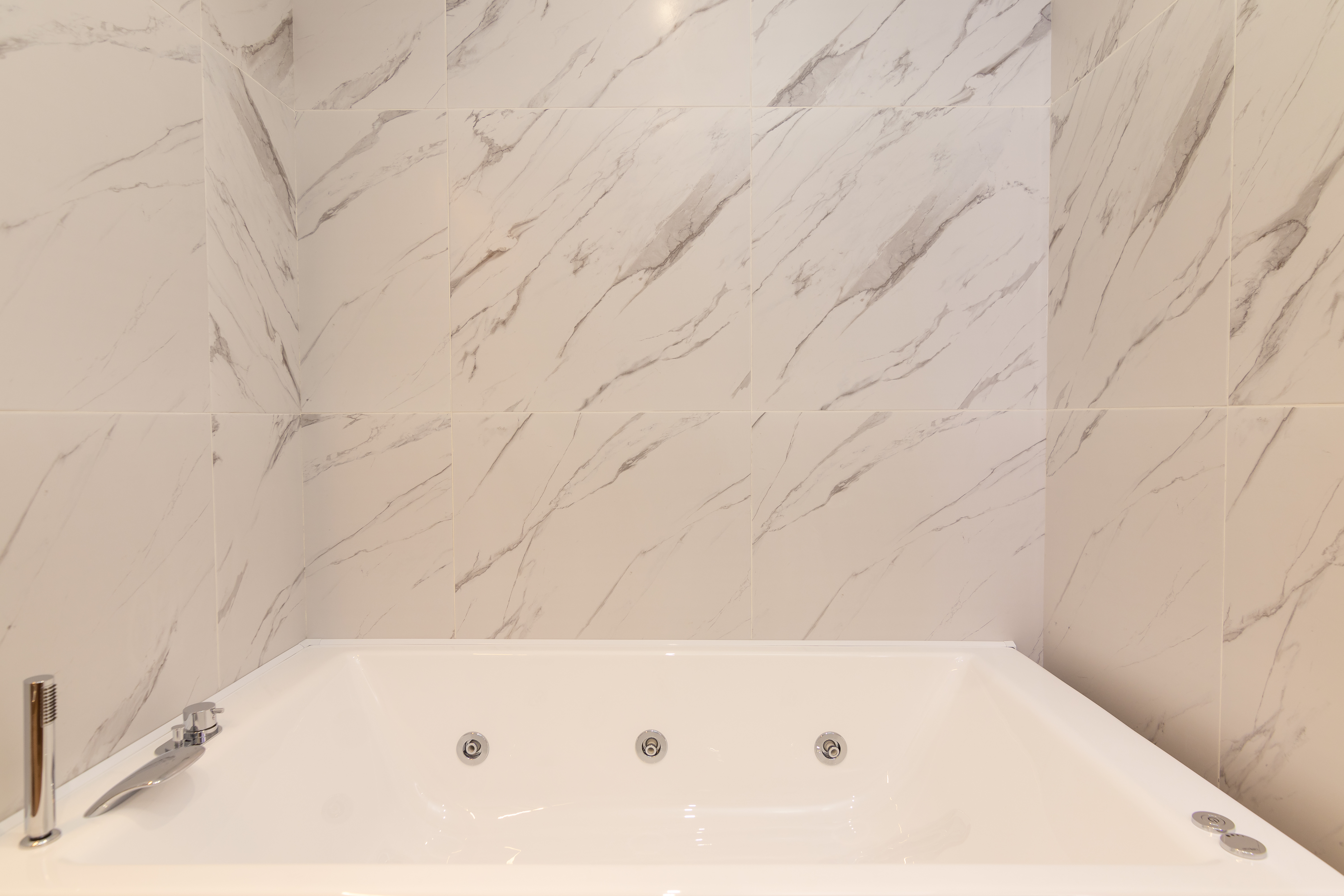 Suite King Bed with Jacuzzi