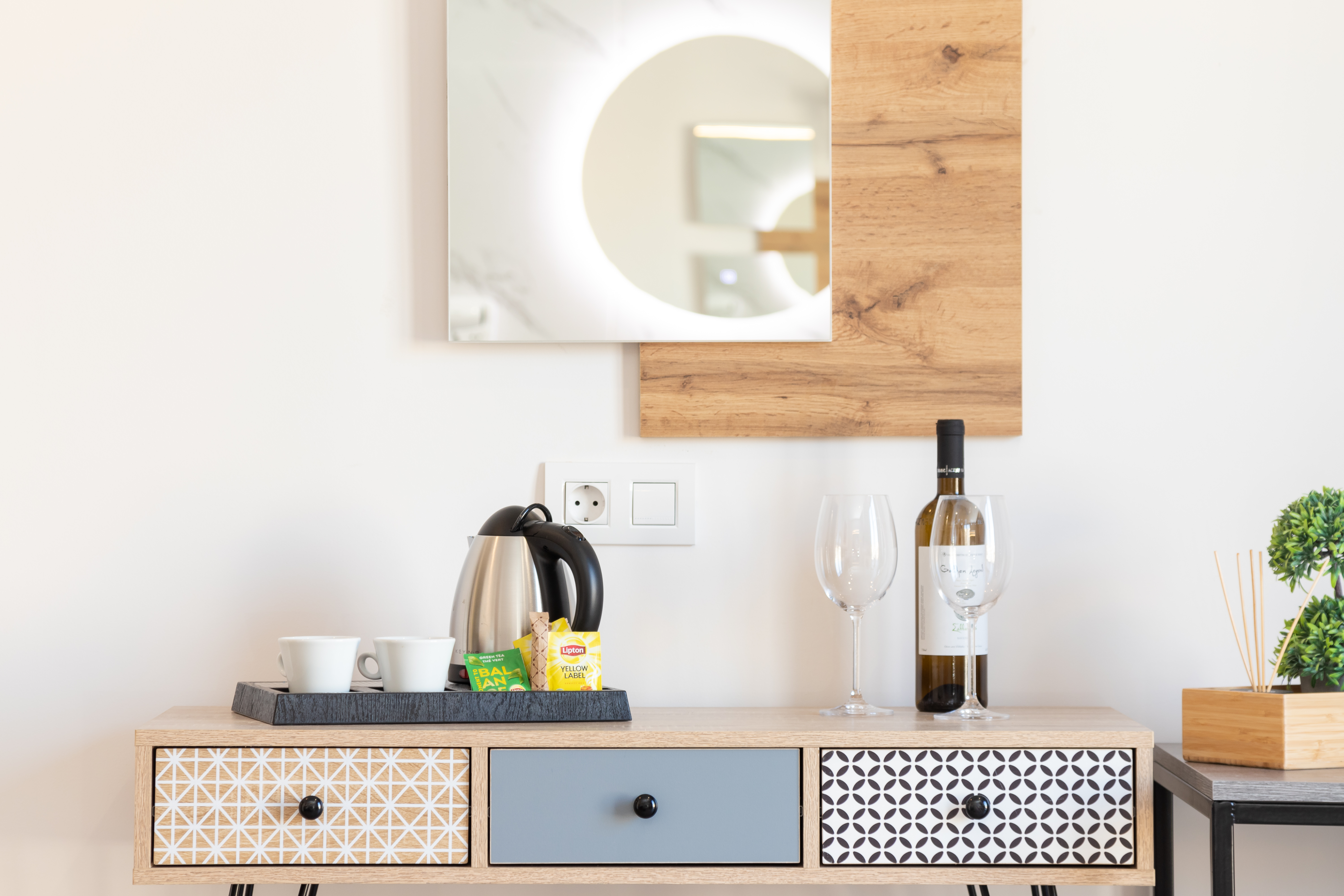 Suite King Bed with Jacuzzi