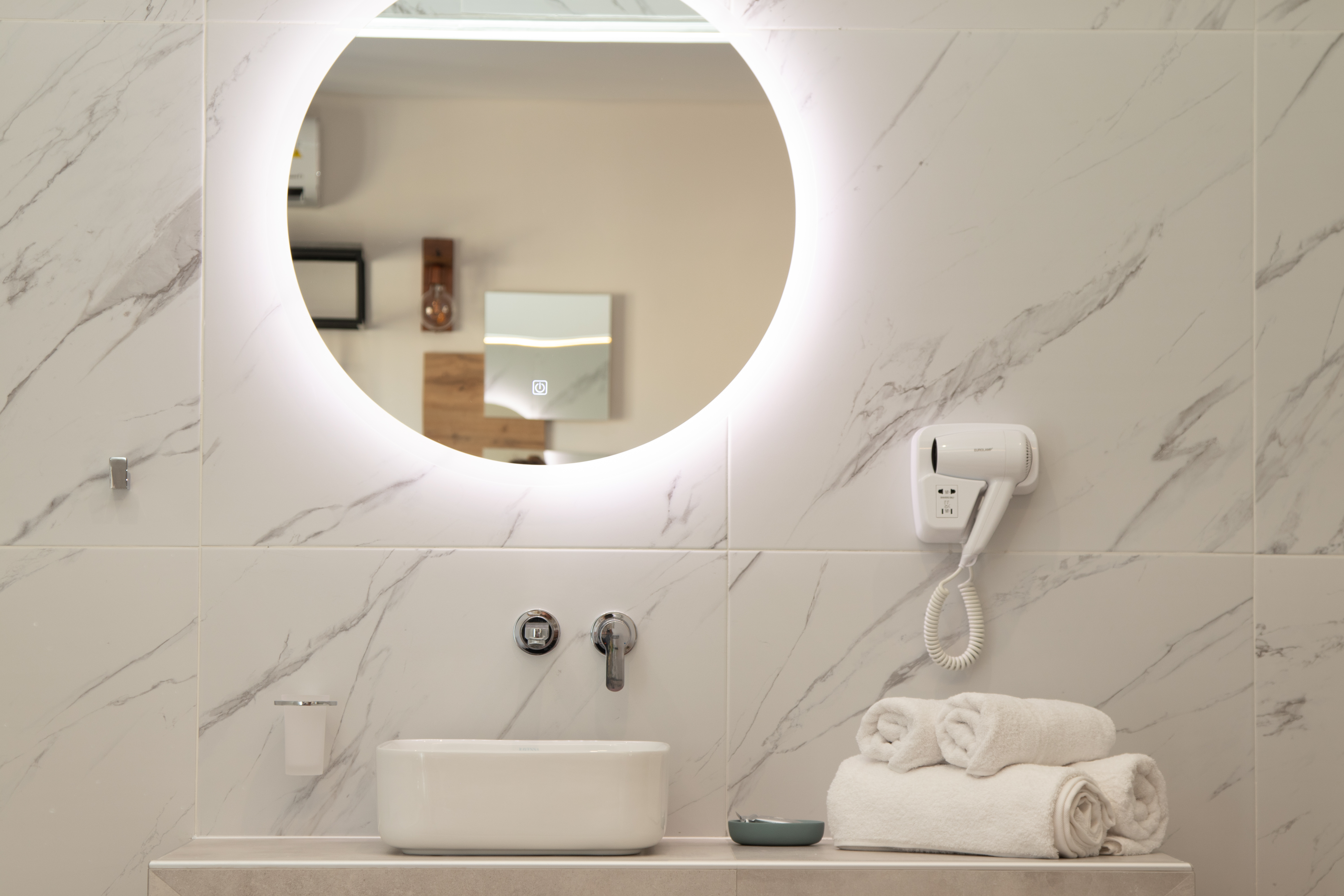 Suite King Bed with Jacuzzi