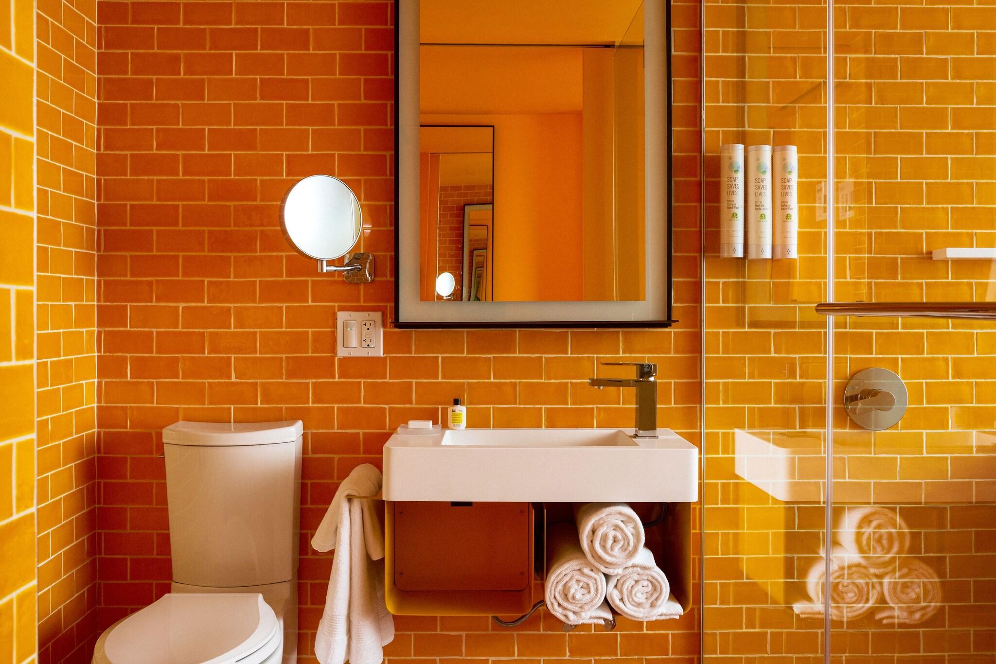 Studio King Size Bed