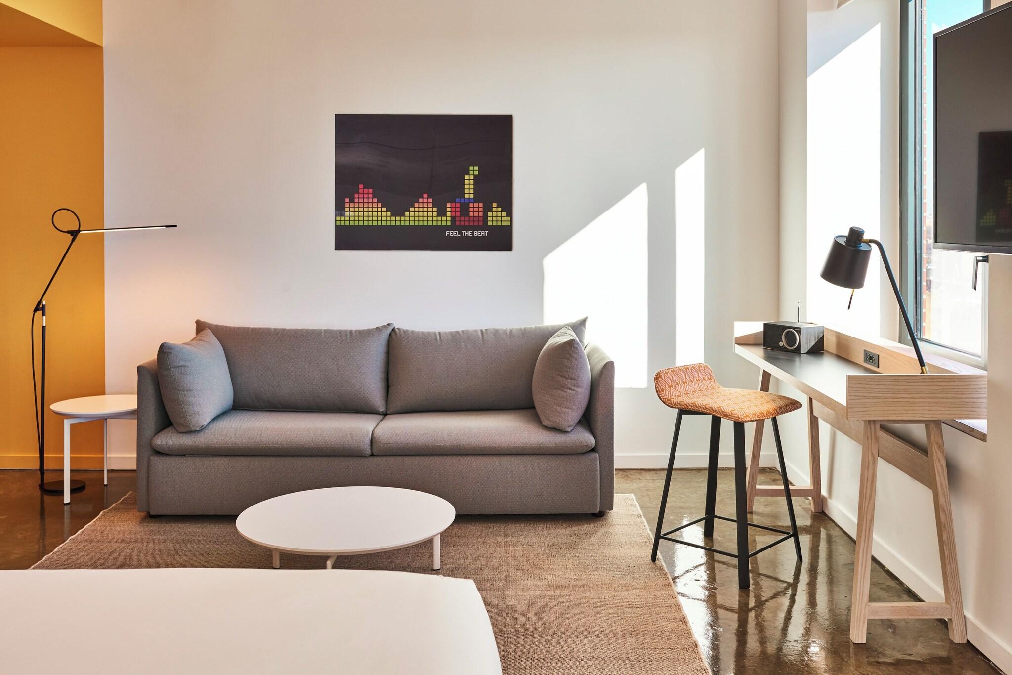 Studio King Size Bed